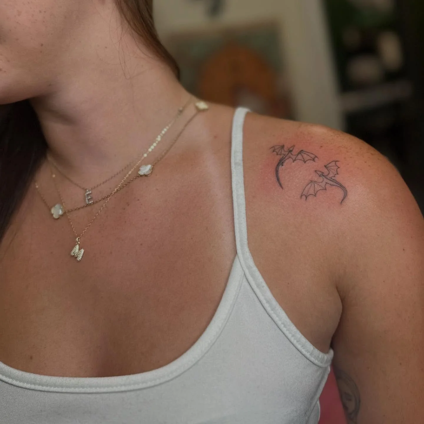 Little fine line dragon babiesss 🐉 #dragons #dragontattoo #finelinetattoo #delicatetattoo #femininetattoo #prettytattoo #smalltattoo #tinytattoo #femaletattooartist #womanownedbusiness