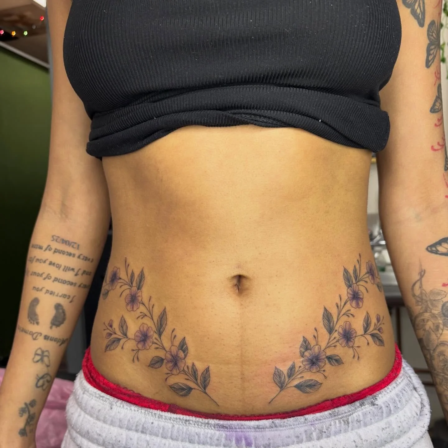 Beautiful floral hip tattoos! Can&rsquo;t wait for our next session!#tattoos #tattooartist #tattooflash #floraltattoo #tattooedwomen