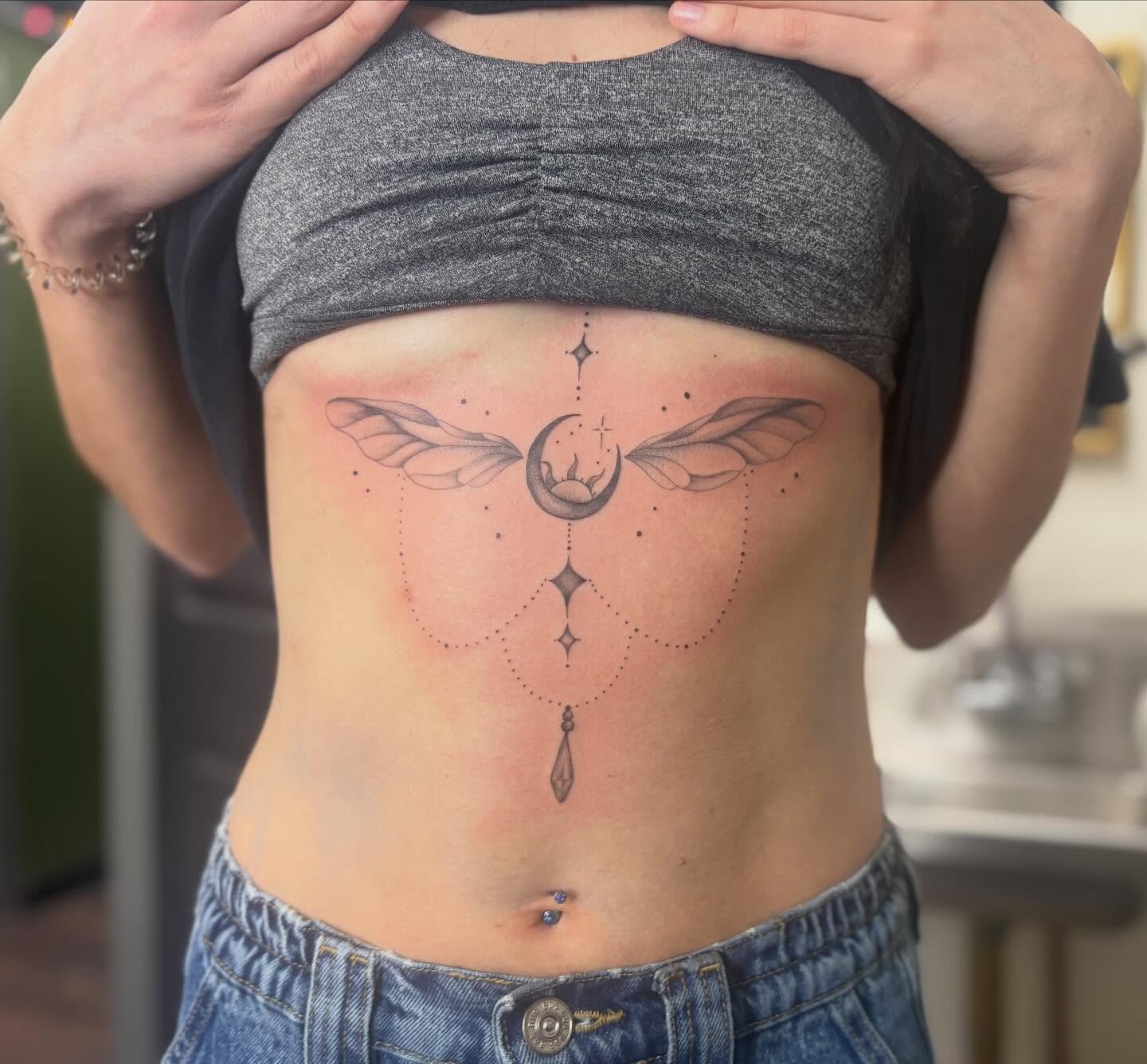 Another pretty sternum piece using the AYCS flash! 😍😍 #tattoos #tattooartist #tattooflash #femininetattoo #tattooedwomen