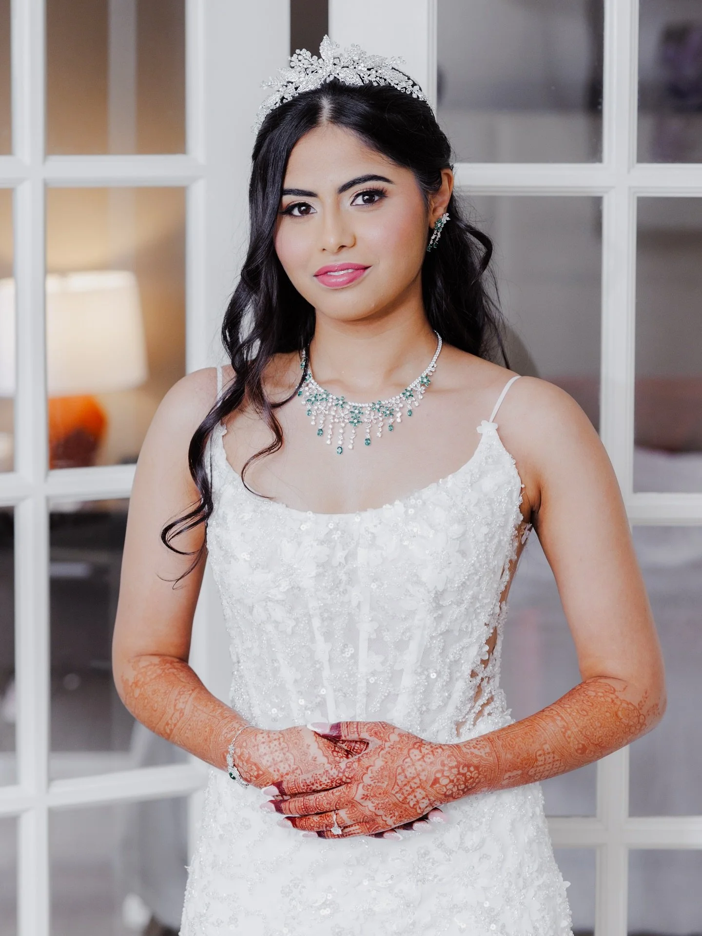 Michelle&rsquo;s bridal portraits are in! I couldn&rsquo;t decide which was my favorite so I&rsquo;m sharing all of them 😍

When you are in your main character energy and the makeup/hair are on point, it shines through and will be a lasting memory!
