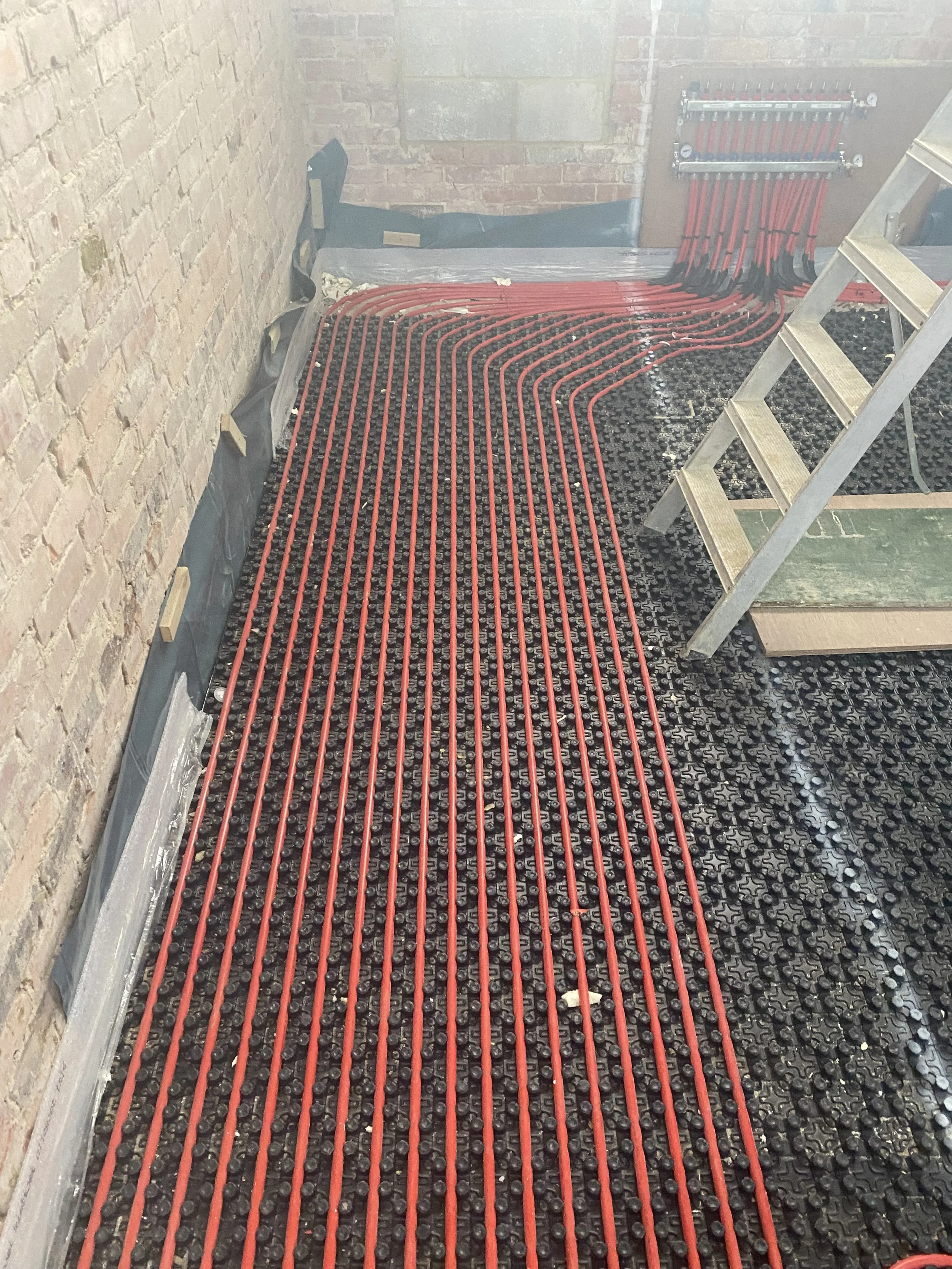 Underfloor heating installation