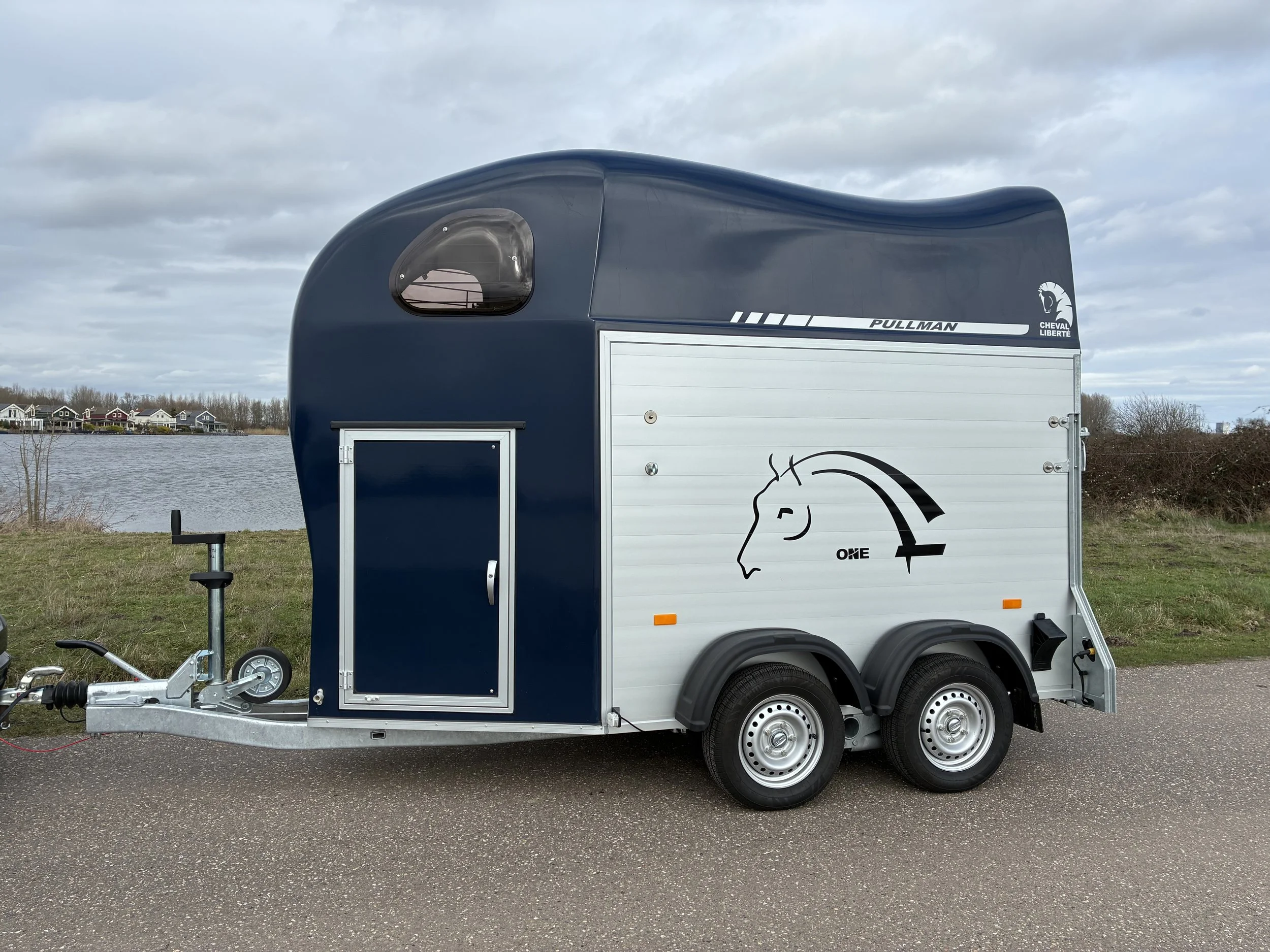 Volledig aluminium ChevalLiberte Gold One met zadelkamer