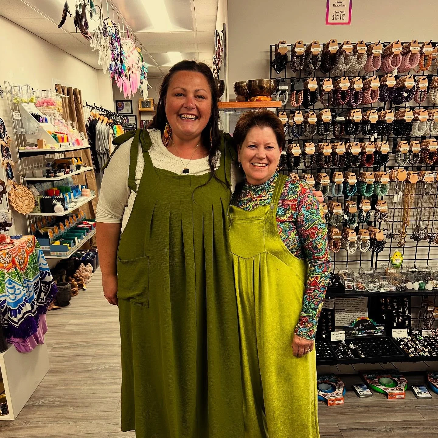 Every client is sent to me for a reason, some more obviously than others. 😂💚 From Service Saturday this weekend where we do readings for donations at @collectivedimensions
