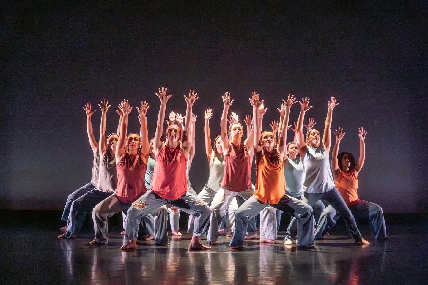 Loved photographing this piece from @syracusecontemporarydance 
See a dancer you know in this photo? Tag them in the comments! 

#syracusedance #dancephotography #cnydancers
