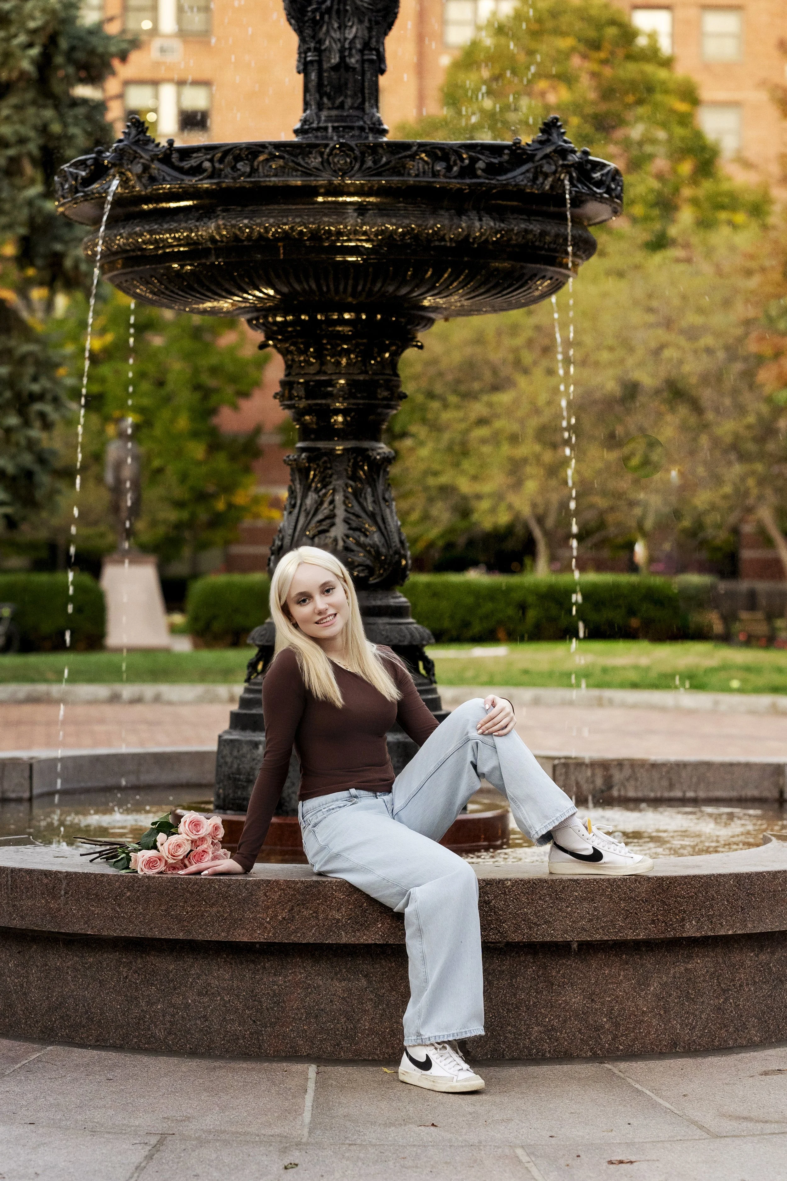 Ella Senior Photos_dsc05440_(3).jpg