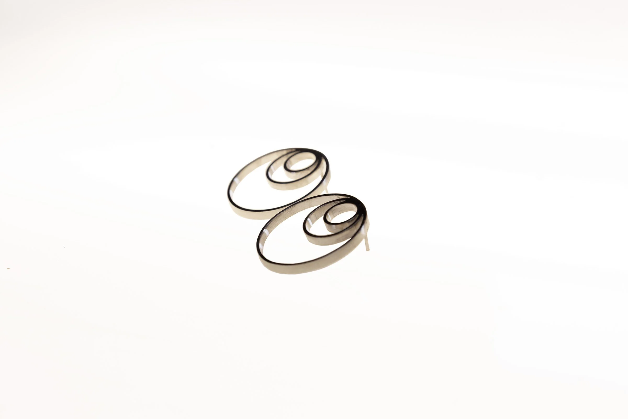 2026_asefeh-tayebani_earrings-1-lr.jpg
