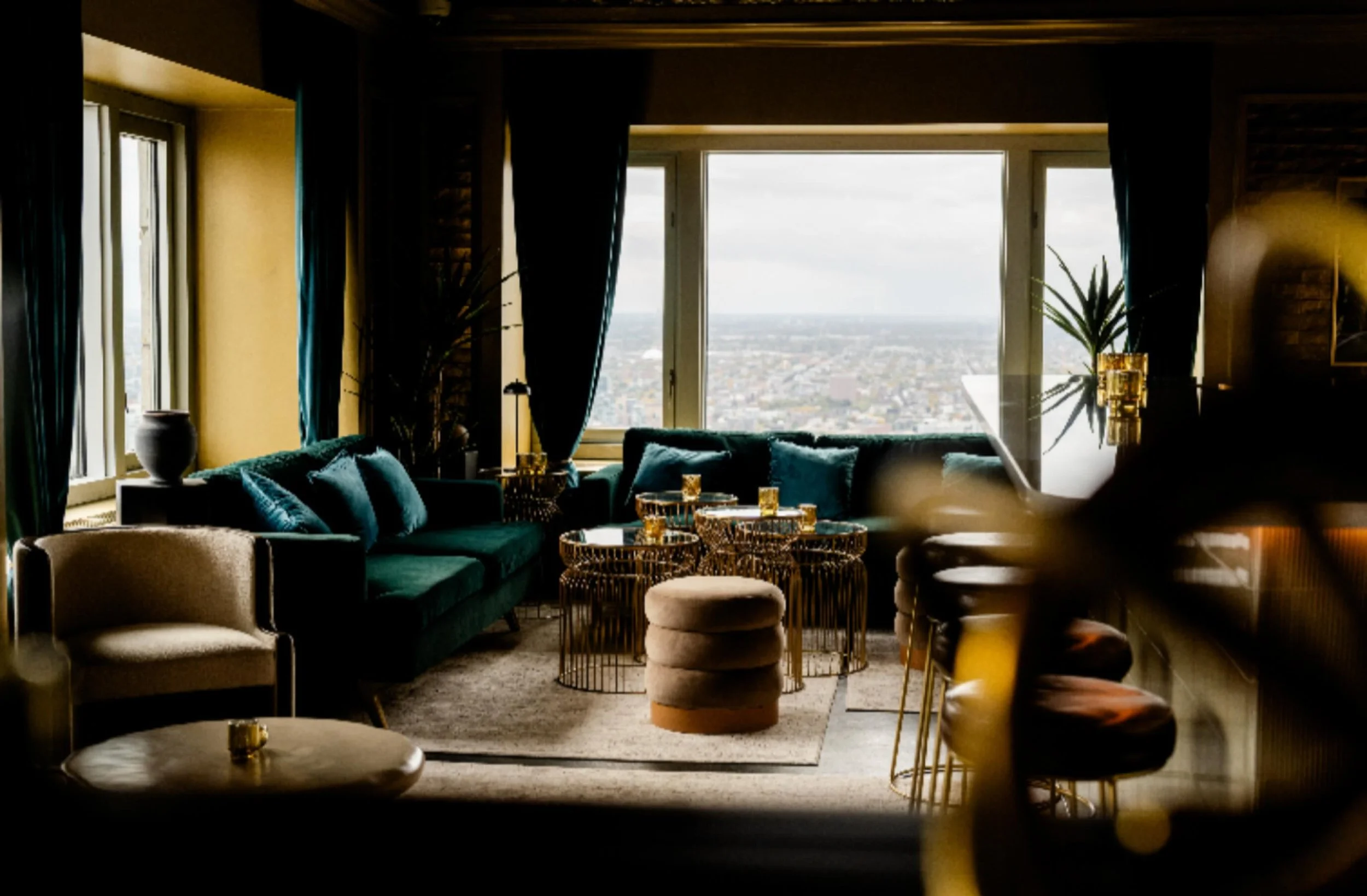 Favorite frame from a recent interiors shoot with @fschicago @fourseasons featuring their cocktail pop-up in the sky with @handshake_bar from Mexico City ~