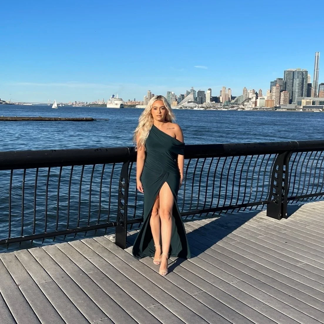 That one time it was my turn. And barely. My makeup here was full coverage with a skin like finish, no lashes-just super curled and brushed with lots of mascara. I always wear lashes to events, mostly because it elevates the look especially in photos