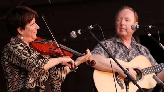 Erstes Konzert des Jahres 🔥 Janie Rothfield &amp; Allan Carr live bei Two Fellas

Die preisgekr&ouml;nte Fiddlerin Janie Rothfield und der schottische S&auml;nger &amp; Gitarrist Allan Carr bringen ihre feurige, lebensfrohe Mischung aus keltischer u