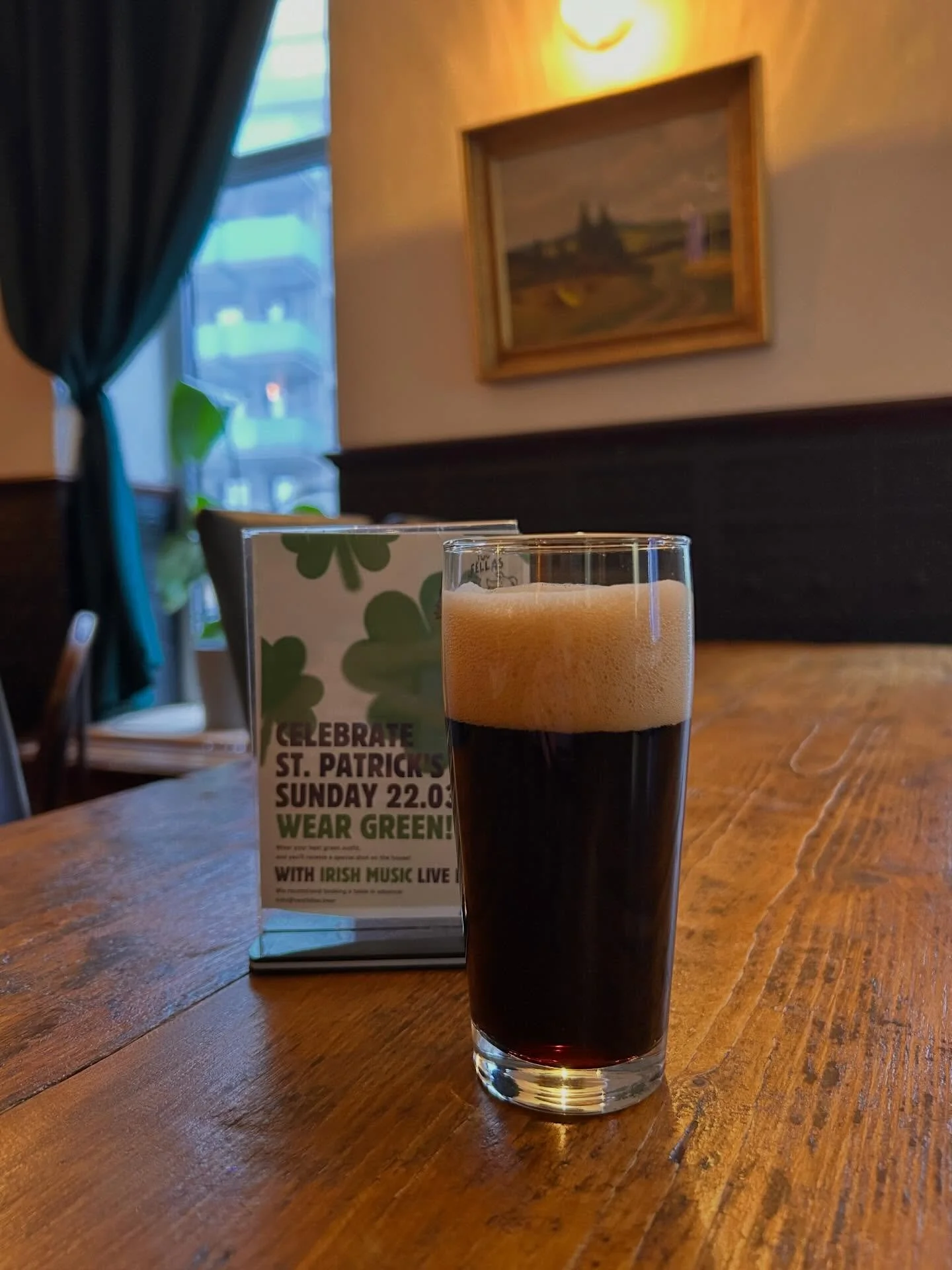 Unsere neuen, wundersch&ouml;nen Biere! 🍻 Milk Stout Alert!

Dieser besondere Milk Stout von Gorilla hat &bdquo;nur&ldquo; 13% ABV, aber daf&uuml;r einen unglaublich runden, weichen Geschmack. Milk Stouts werden traditionell mit etwas Laktose gebrau