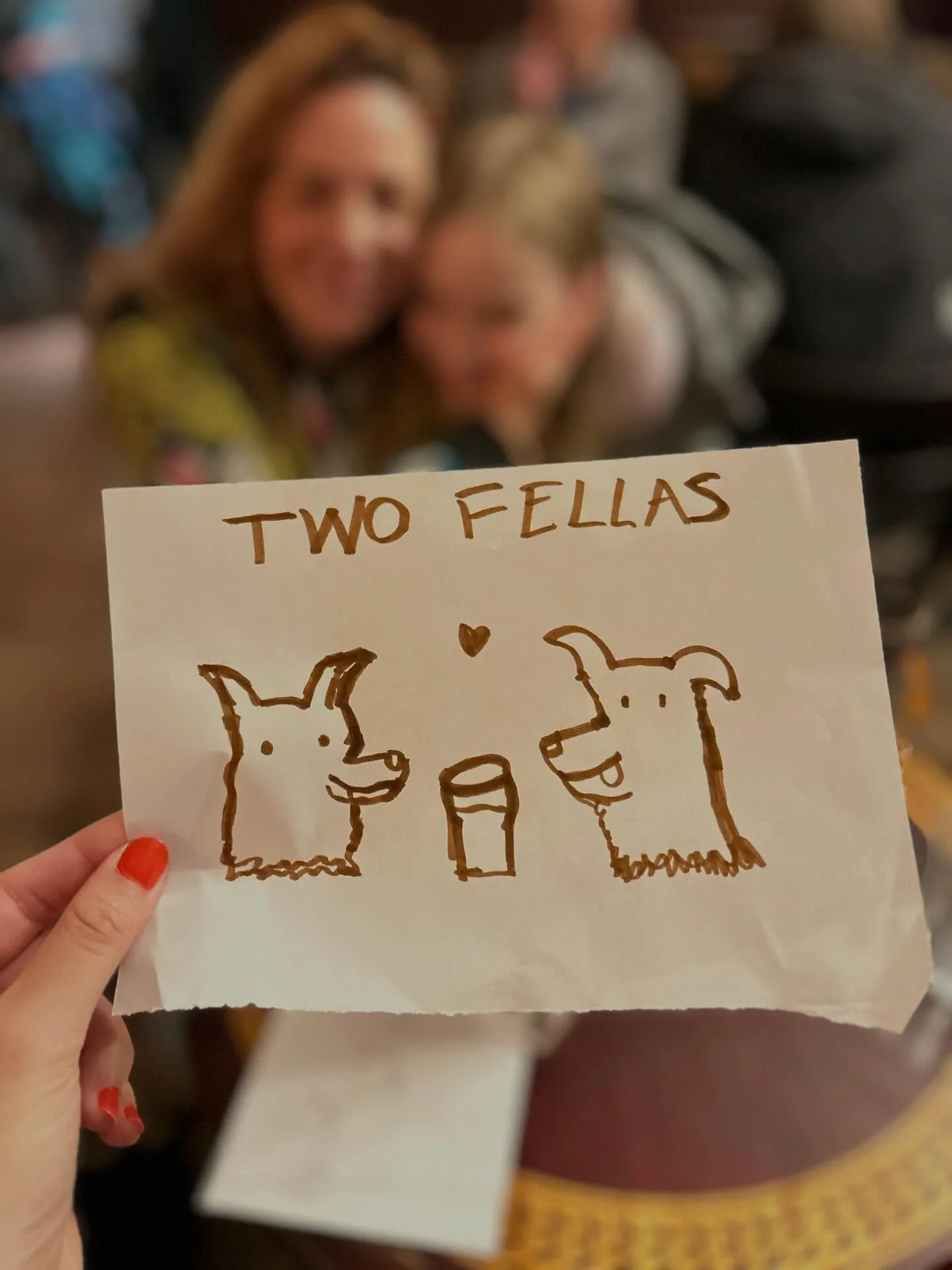 ✨🍻 Was f&uuml;r ein sch&ouml;ner Abend letzten Samstag!

Wir hatten das gro&szlig;e Vergn&uuml;gen, den Pop-up von @lapenia.afterbrunch bei uns zu haben &ndash; und was sollen wir sagen&hellip; es war einfach gro&szlig;artig! 💛

Gemeinsam mit viele