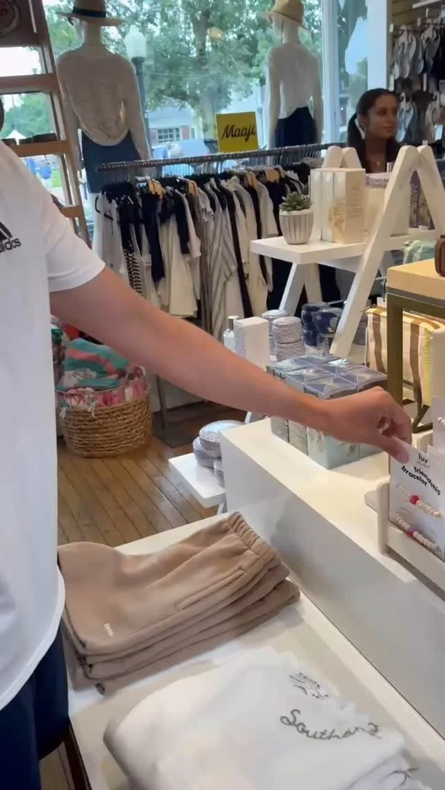 ✨ One to wear, one to share ✨
Christian is happy to see his bracelet in Flying Point Surf Shop. Every Luv Michael bracelet is handmade by autistic artisans, sharing luv and acceptance with every bead. 💙💚
Huge thanks to @flyingpointsurfshop in Sou