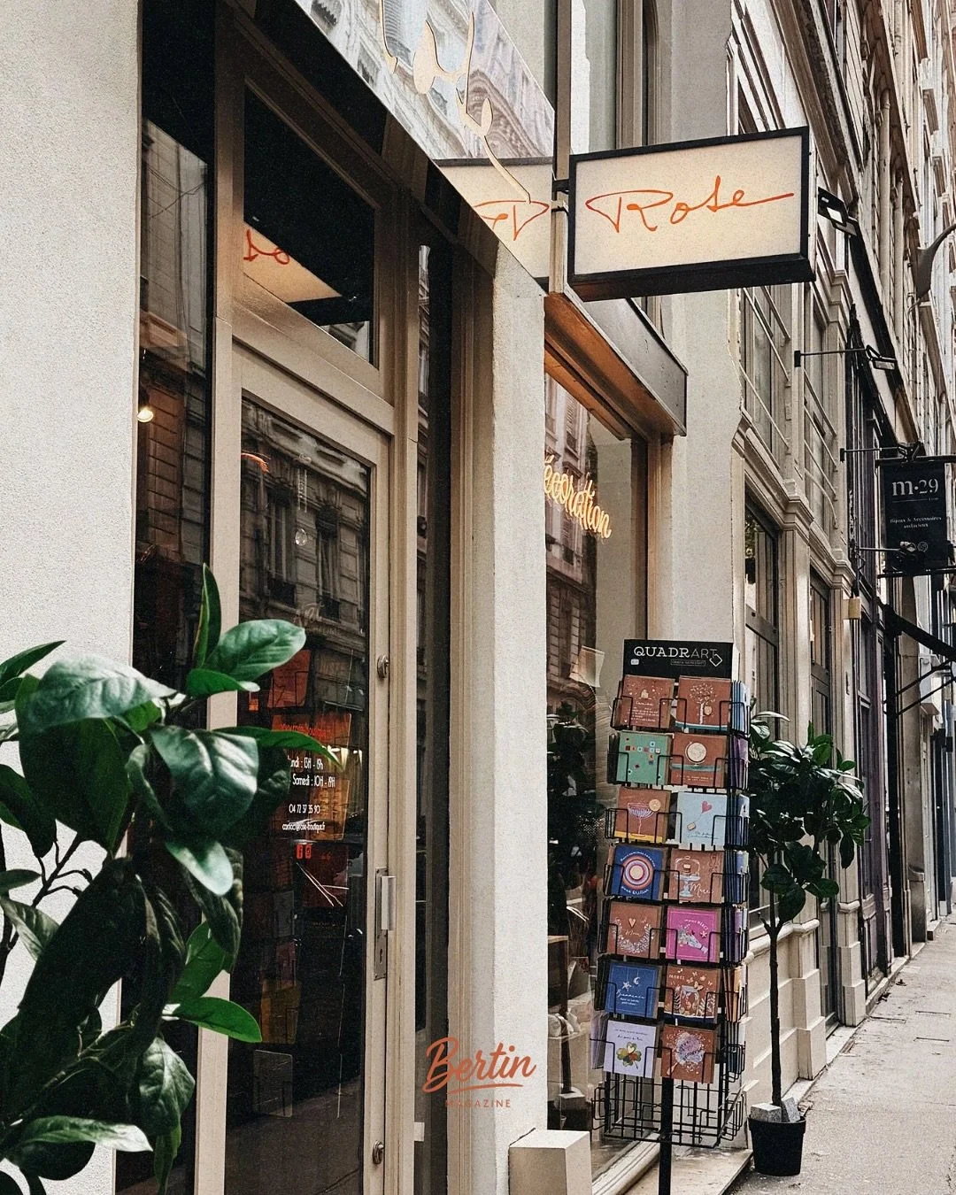 Bienvenue chez Rose 🌸
 Un vrai coup de c&oelig;ur pour tous ceux qui aiment fl&acirc;ner dans les concept stores remplis de belles trouvailles.

Parmi les 4 adresses, c&rsquo;est celle du 6e arrondissement de Lyon qu&rsquo;on vous fait d&eacute;couv