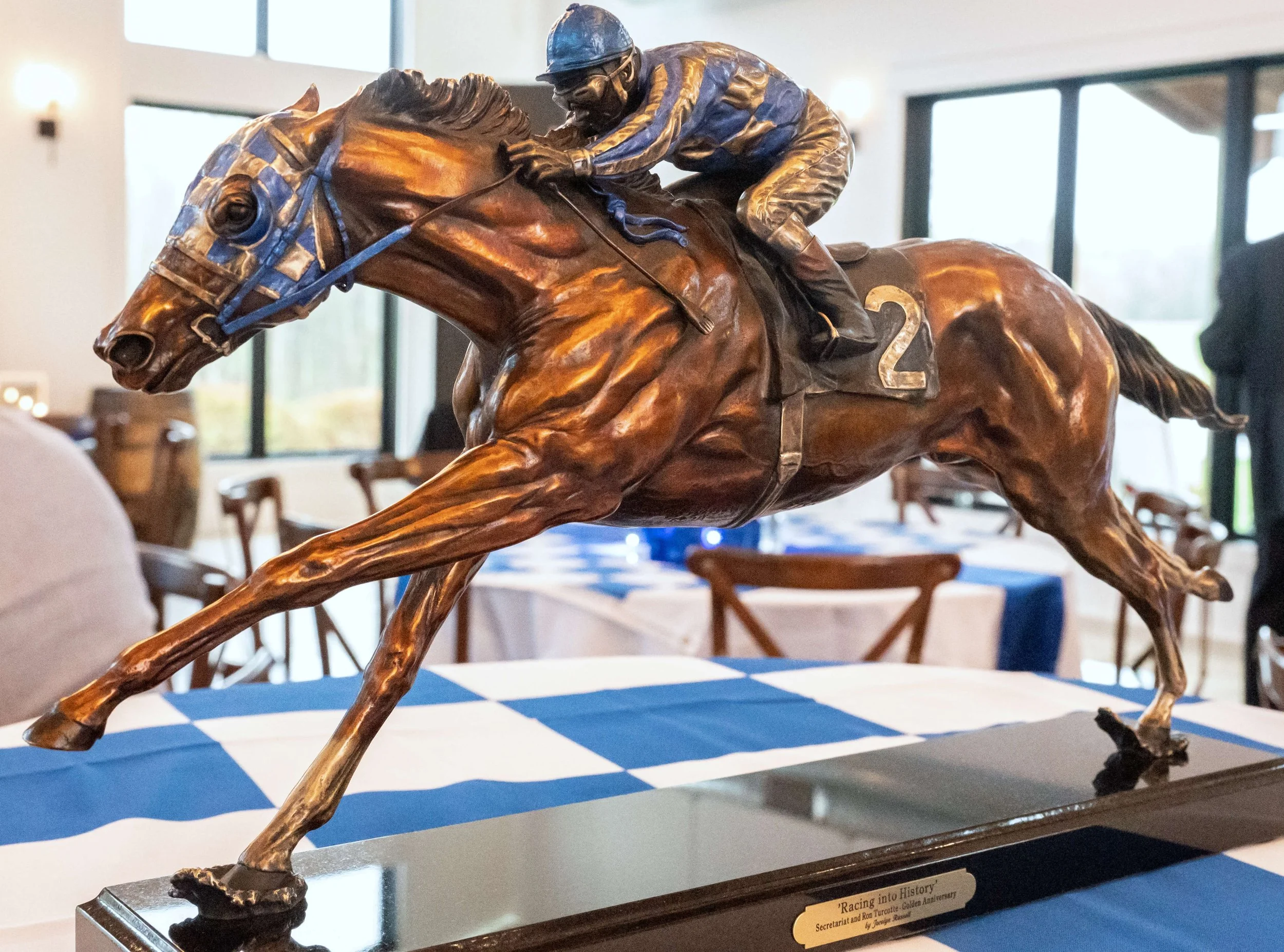 Secretariat statue mini.jpg