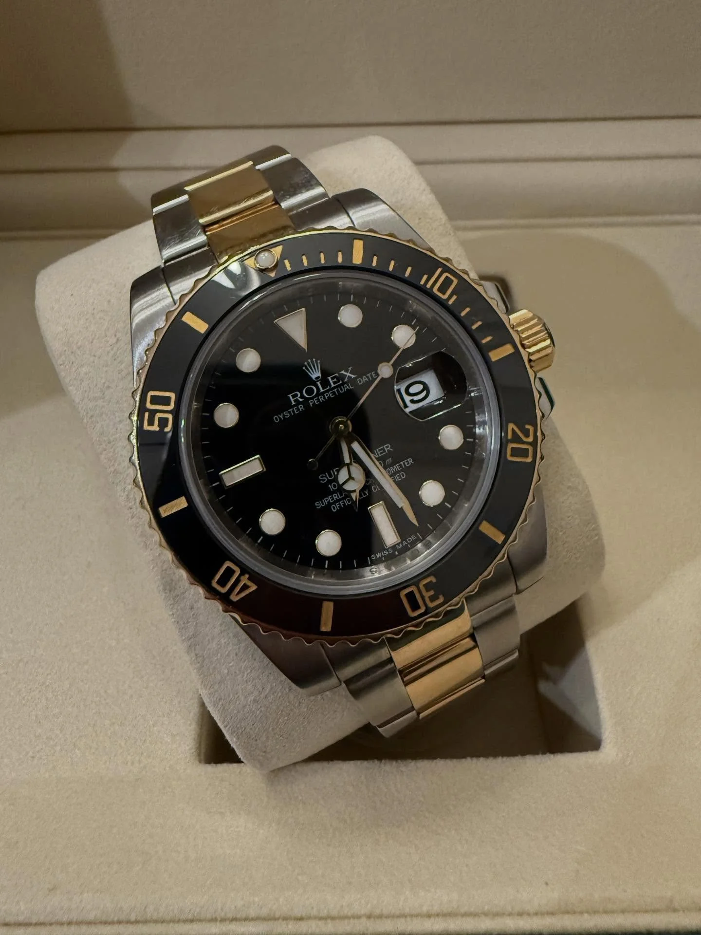 Rolex Submariner 18kt + Stainless two tone (ceramic bezel)
Ref: 116613ln
Includes: Watch only 
Price: $12,250 
Fits a 7.5&rdquo; wrist 
Lifetime authenticity warranty with purchase 

Runs excellent - does not require service 

IG: mariners_timepiece