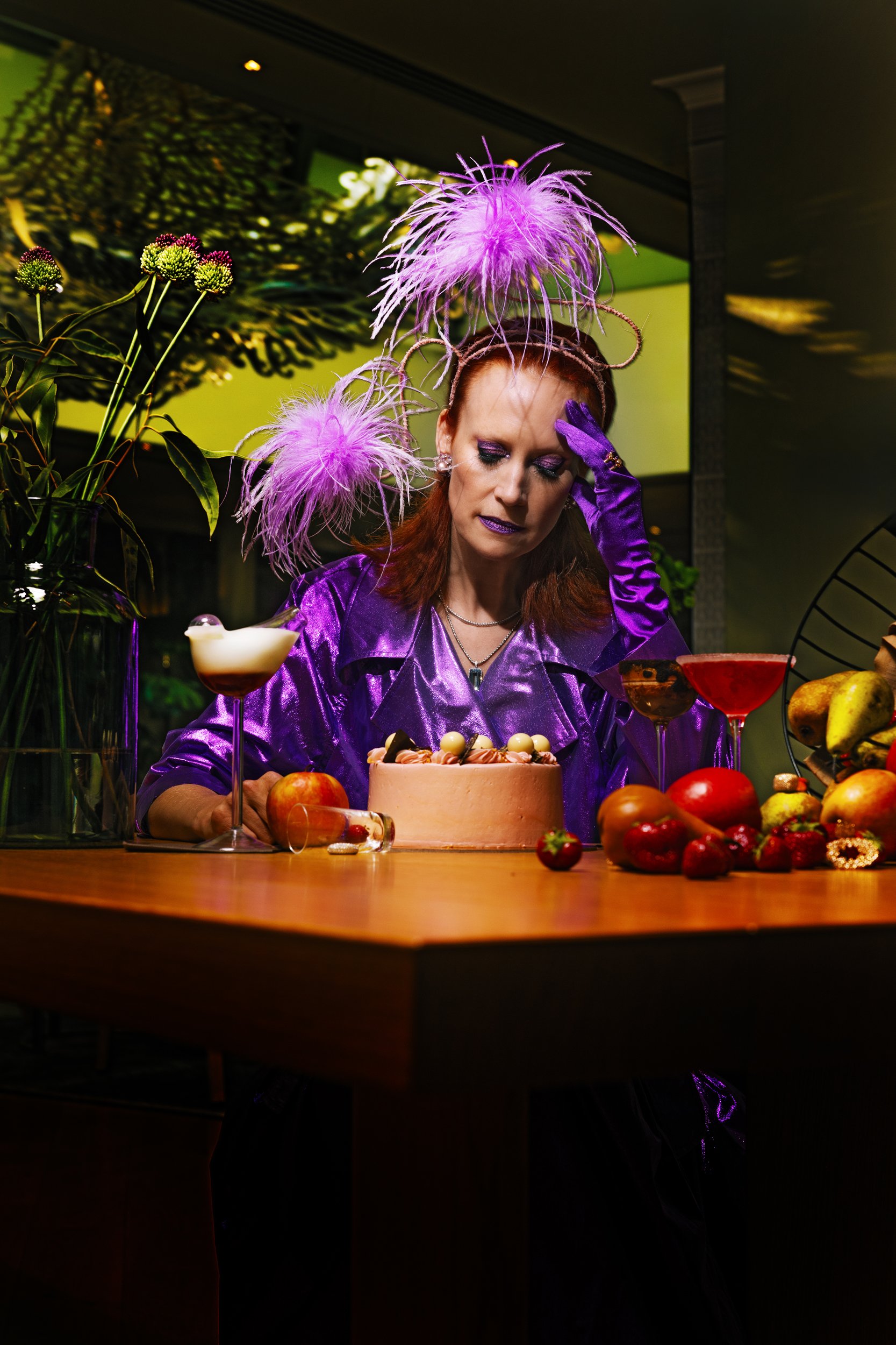 Purple Trench Coat: Miia Halmesmaa |
Headpiece: Paula Kasu |
Jewellery: Atelier Torbjörn Tillander |
Gloves: Stylist's collection