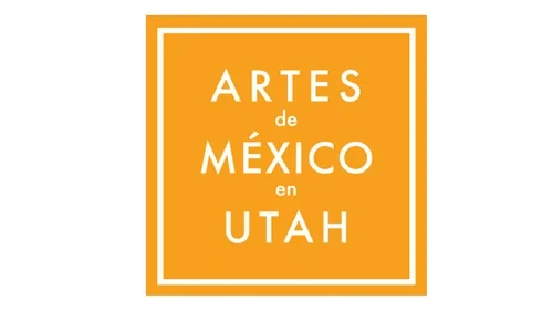 Orange square sign with white border and text reading 'ARTES de MÉXICO en UTAH'