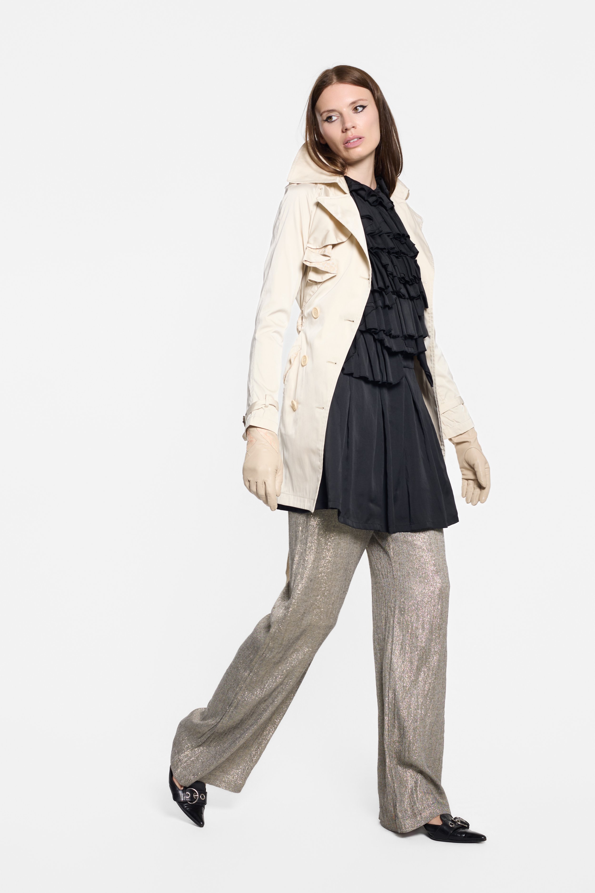 Model wearing Chelseagarb cream belted trench coat