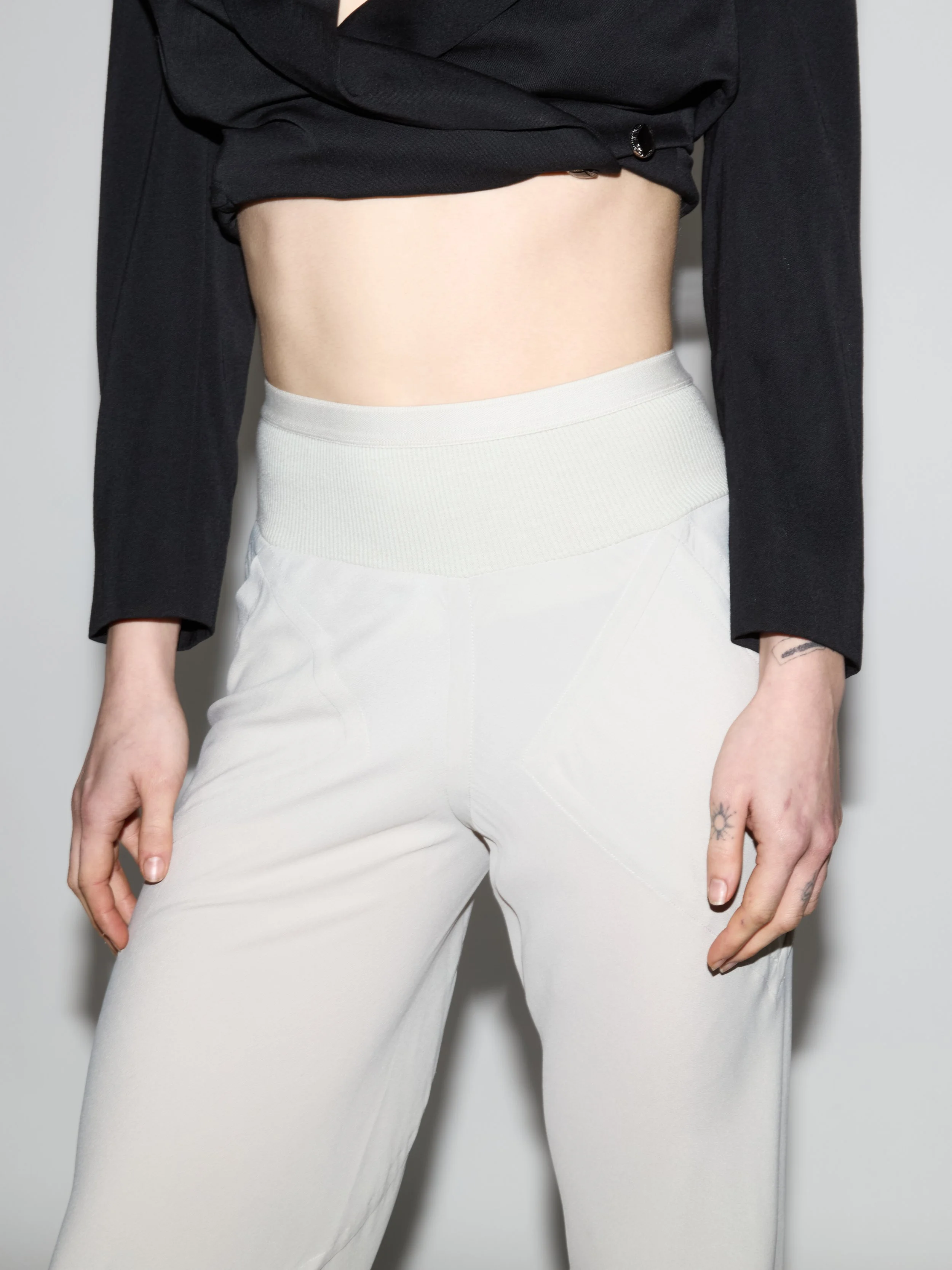 Thumbnail 37ea0db1-8f6a-4a7b-8762-482ba51d1991