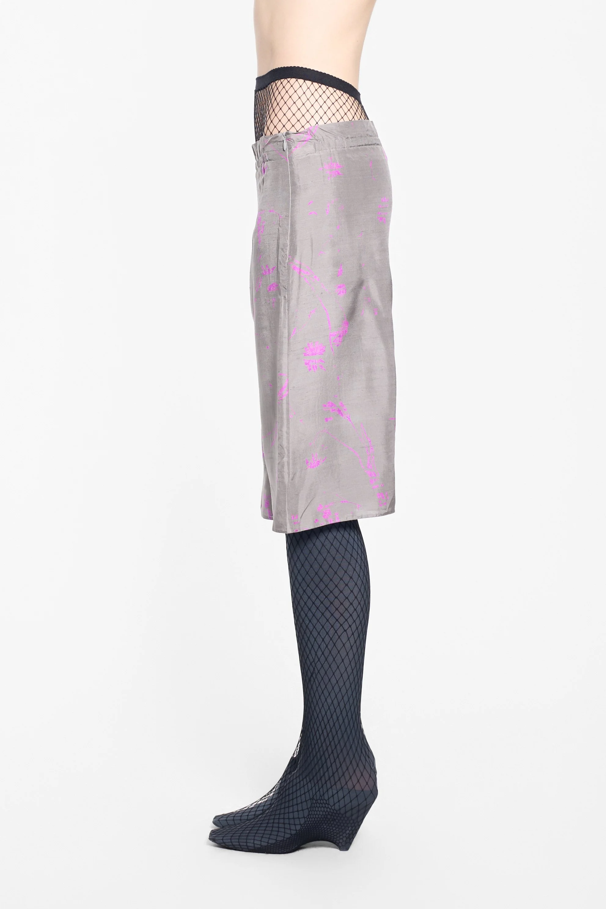 Side profile of the Giorgio Armani abstract floral midi skirt