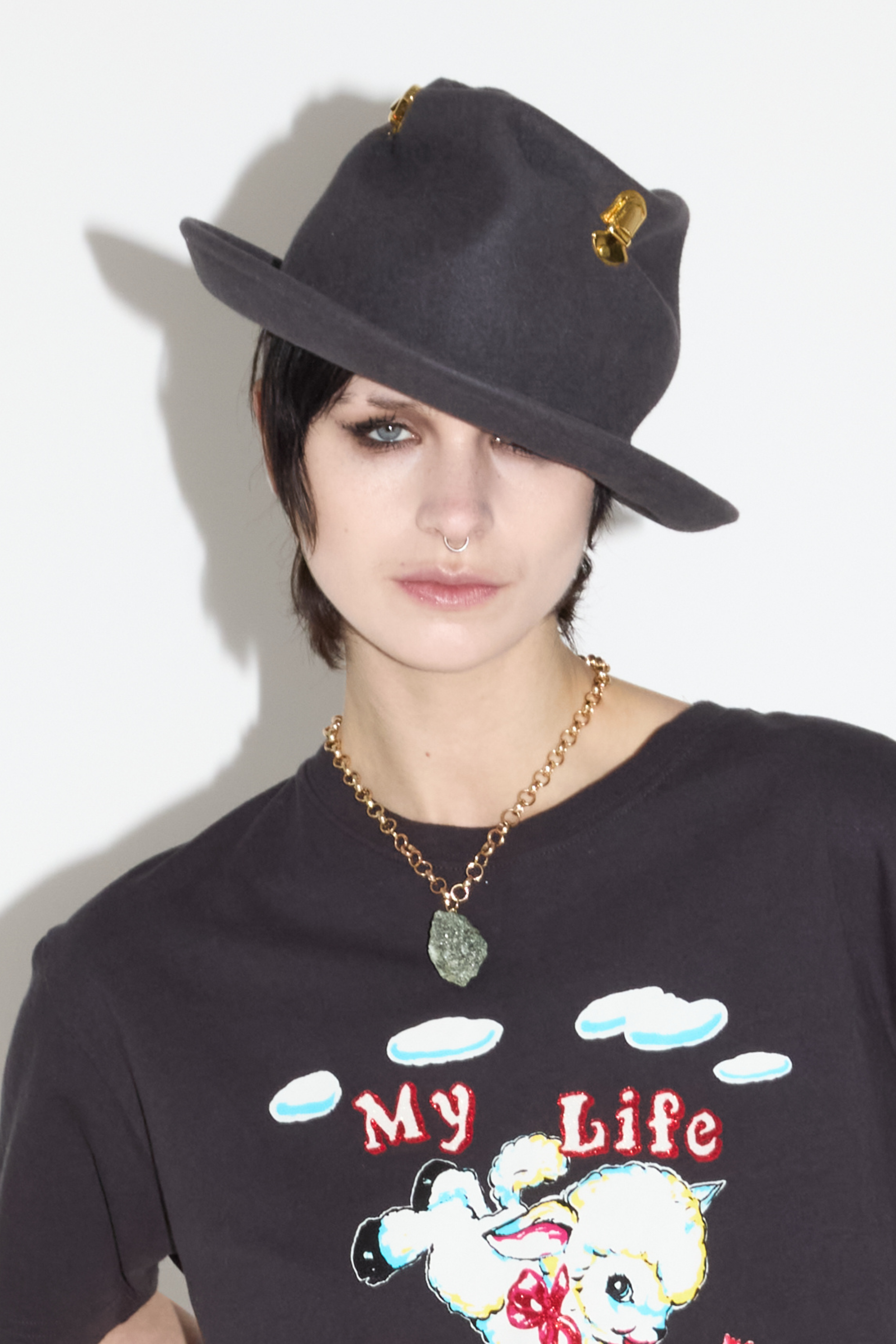 Thumbnail 0f8e40a4-e913-4c6f-abc8-aa6ac9a936e4