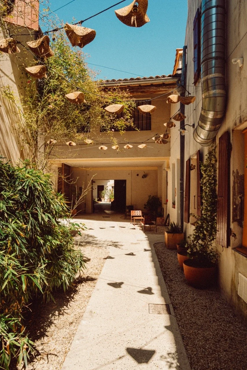 Pantoufles Hotels Marsanne.jpeg