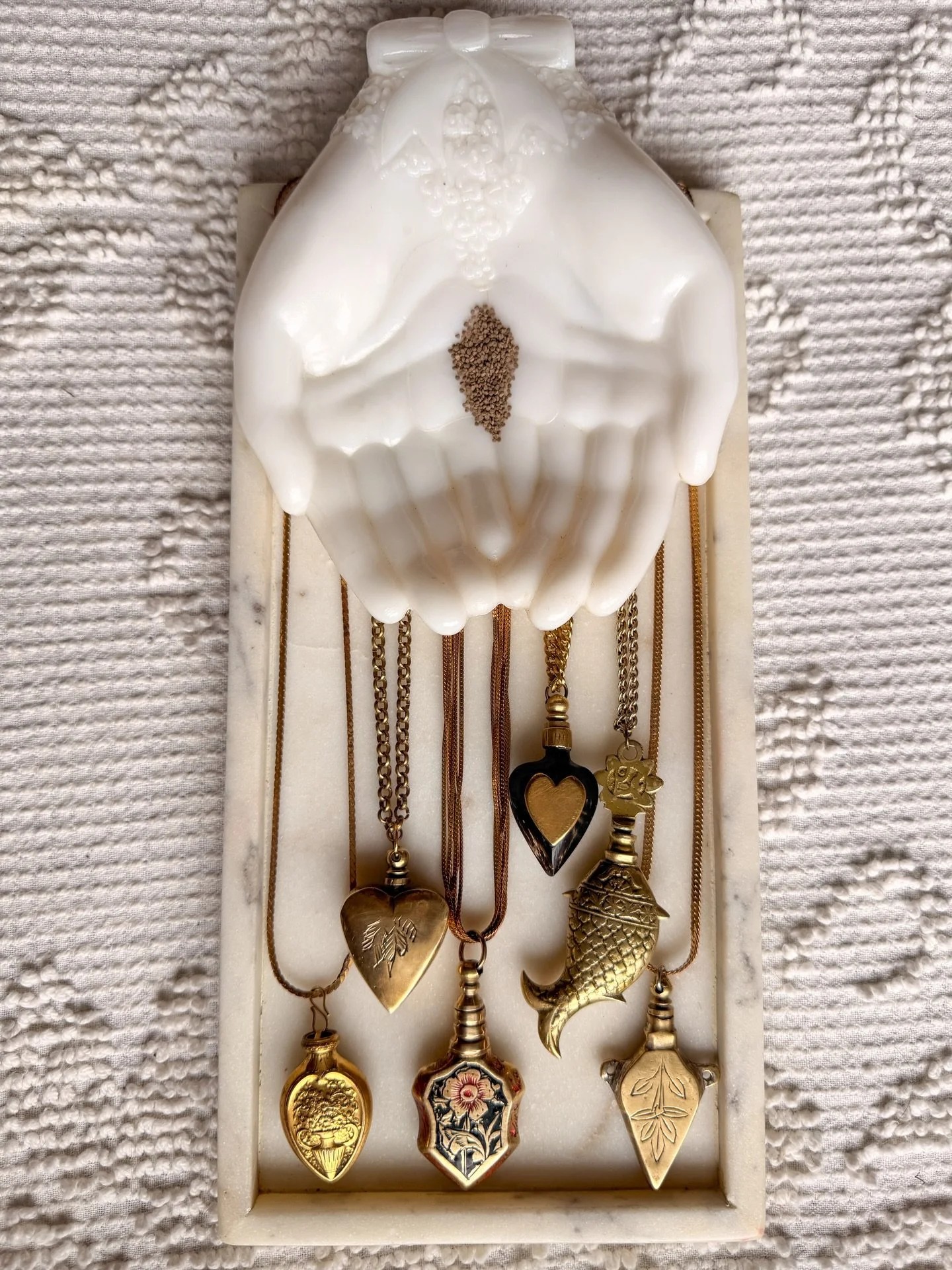 H E N B A N E ☽ AMULETS

As part of my Make Men Afraid Again art series, these poison amulets went out to my list yesterday but a few are still available.

Vintage brass bottles contain henbane (Hyoscyamus niger) seeds, a poisonous and magical plant 