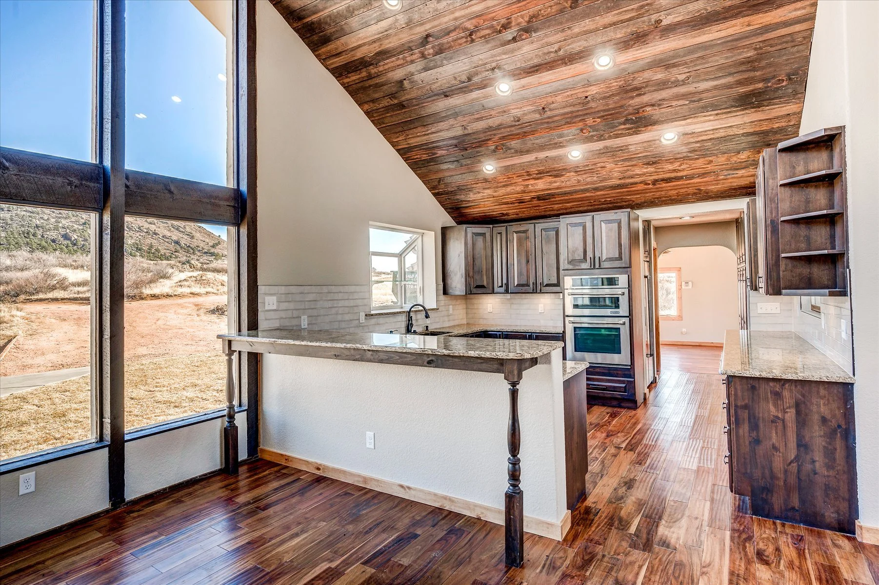 13-Kitchen.jpg