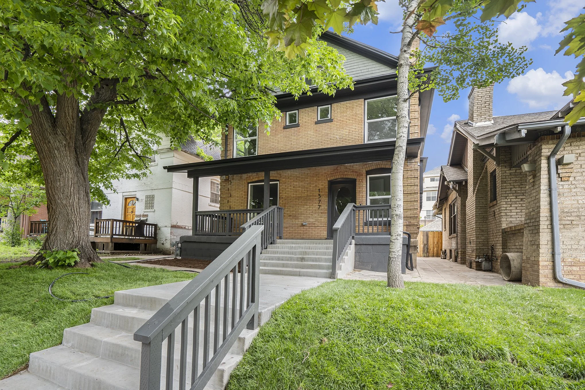 1577 Saint Paul