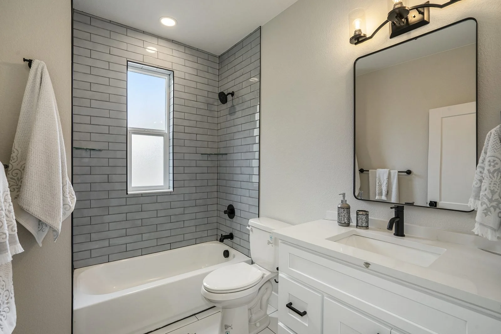1577-saint-paul-st-denver-victorian-renovation-11.jpg