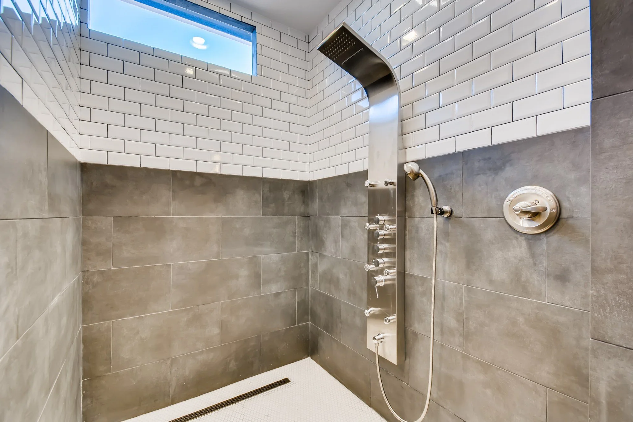27732 Squaw Pass Rd Evergreen CO - MLS Sized - 025 - 31 2nd Floor Primary Bathroom.jpg