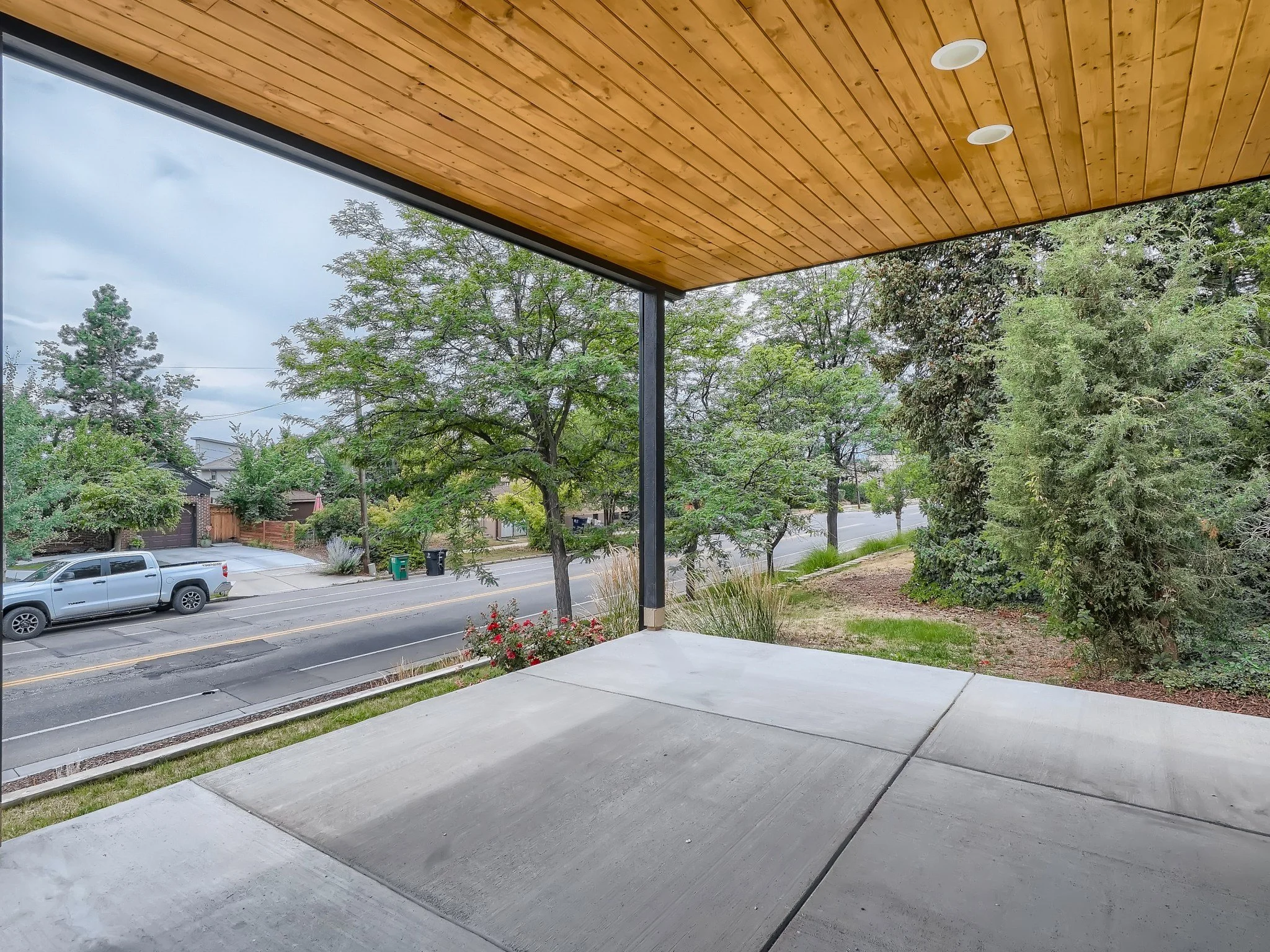 38 Patio.jpg