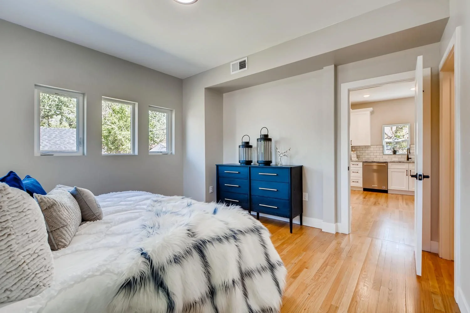 2000-s-ogden-st-denver-bungalow-renovation-13.jpg