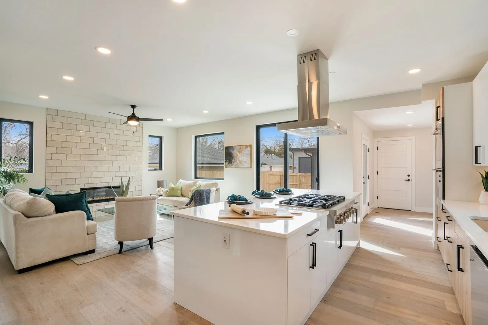 1165-locust-st-denver-new-spec-home-08.jpg