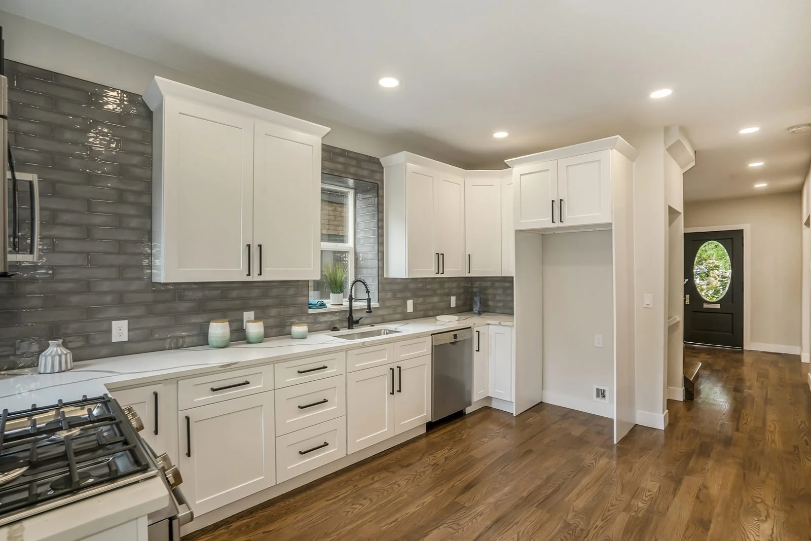 1577-saint-paul-st-denver-victorian-renovation-02.jpg