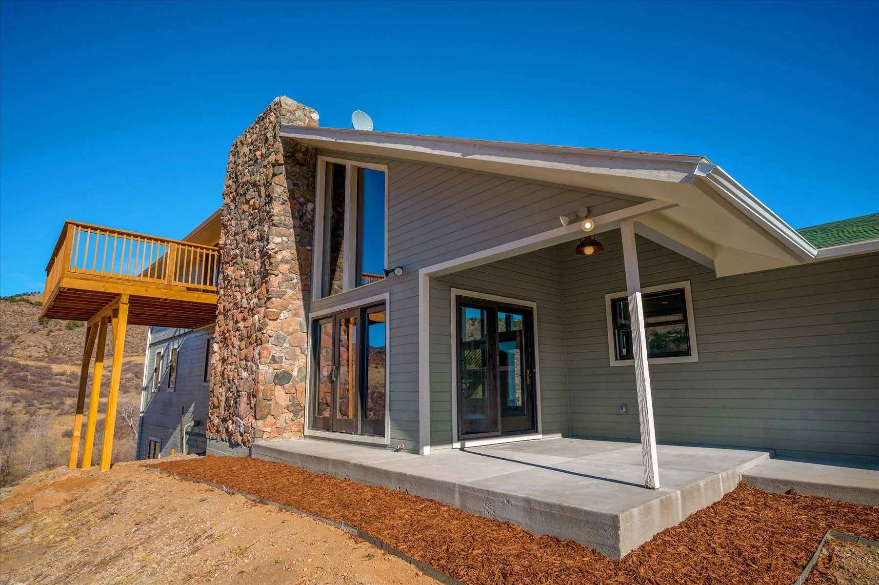 39-Rear of Home.jpg