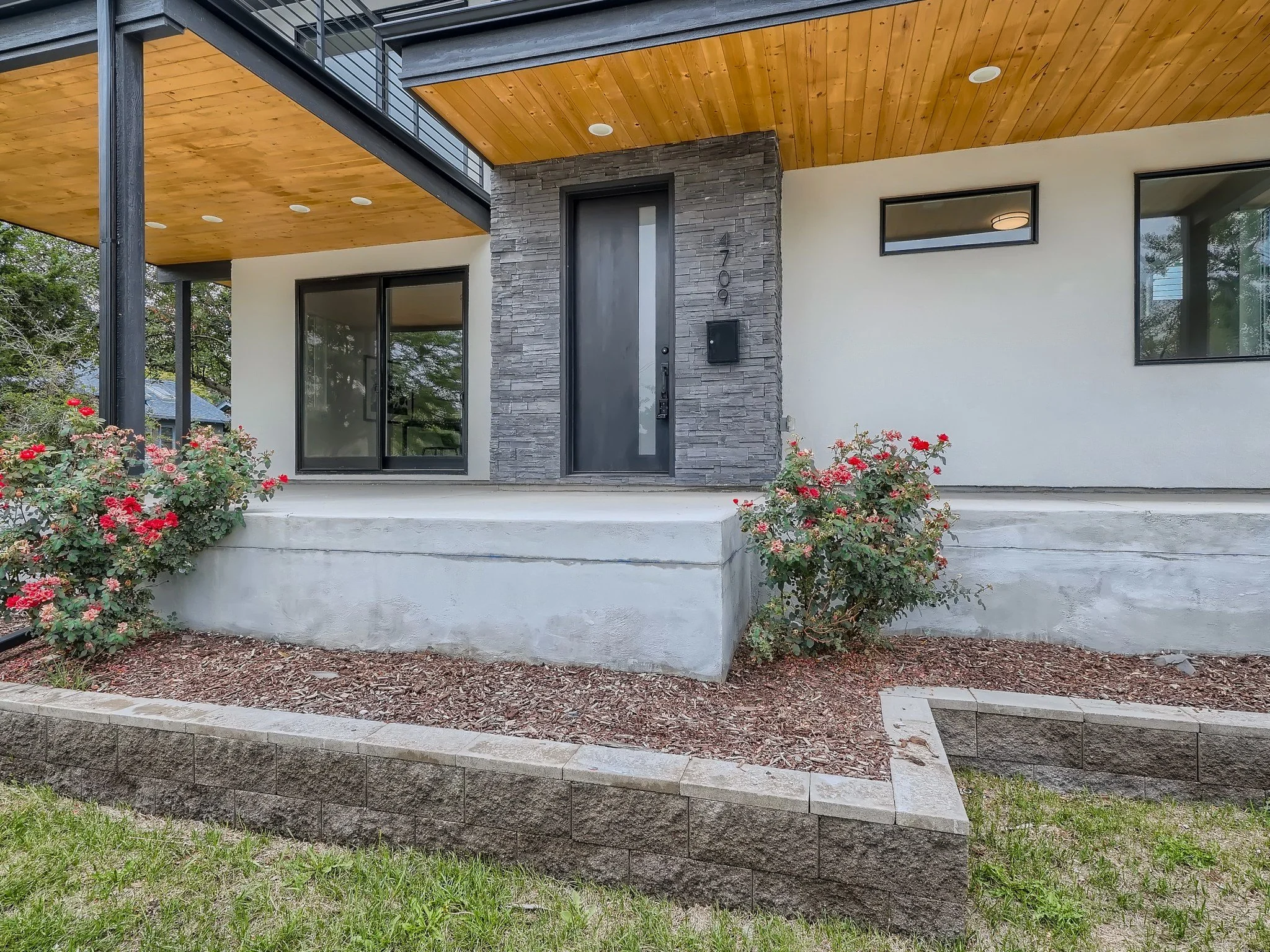 04 Exterior Front Entry.jpg