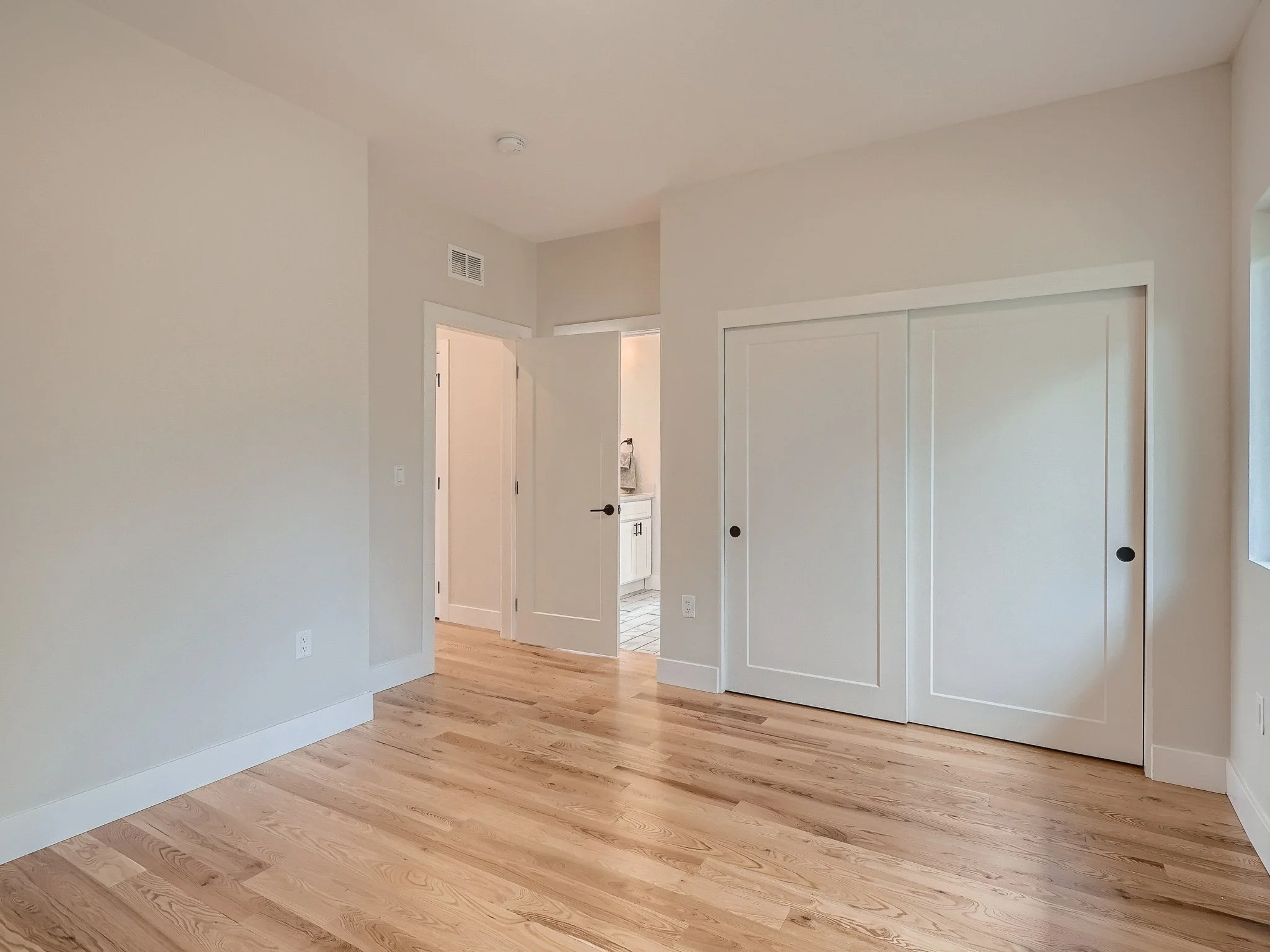 27 2nd Floor Bedroom.jpg