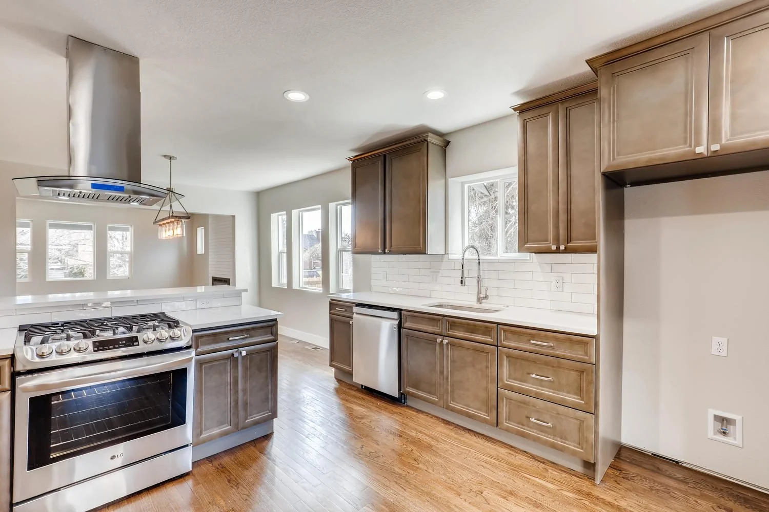 2821-ash-st-park-hill-denver-bungalow-restoration-01.jpg