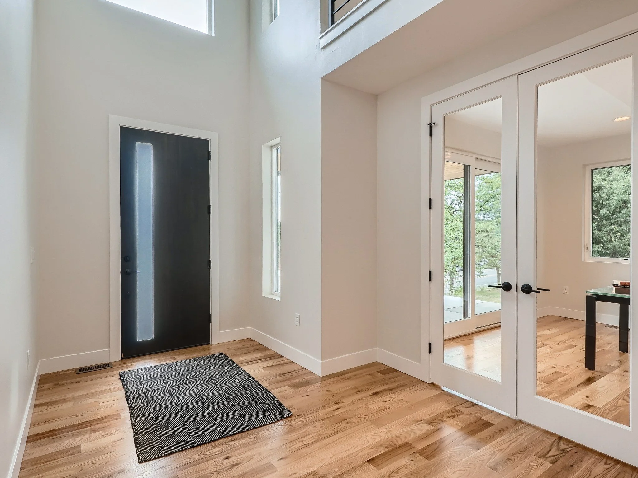 06 Foyer.jpg