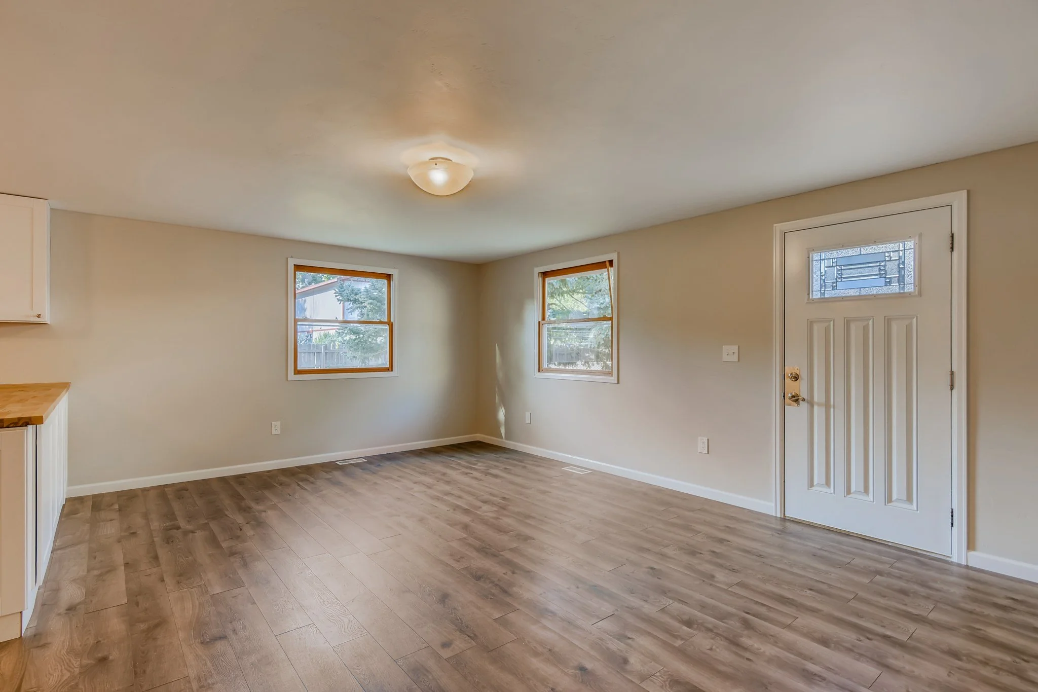 09 Living Room.jpg