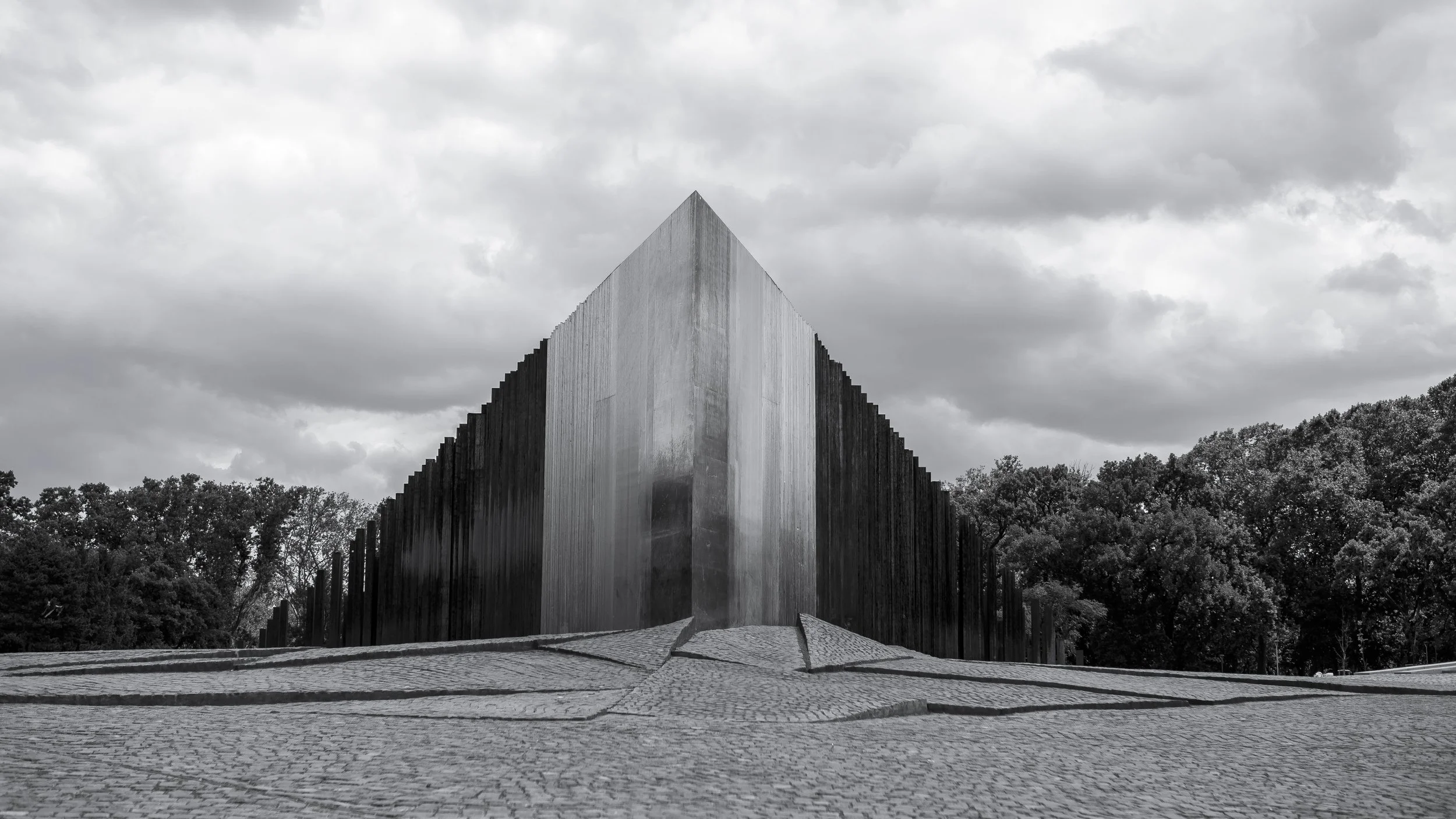 IMG_0159budapestmuseumofethnogrophy16-9.jpg