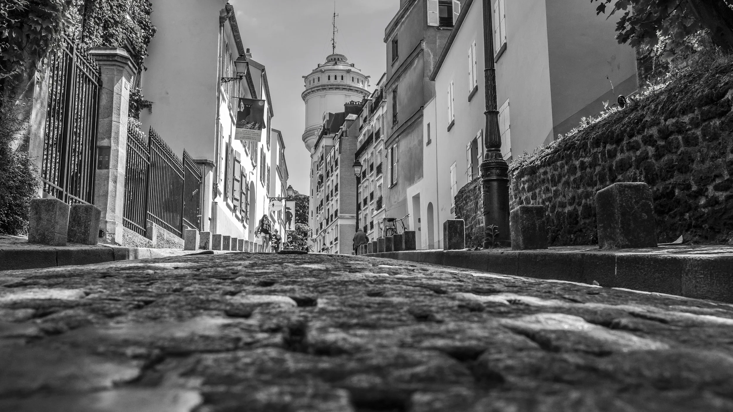 IMG_9763montmartrestreet.jpg