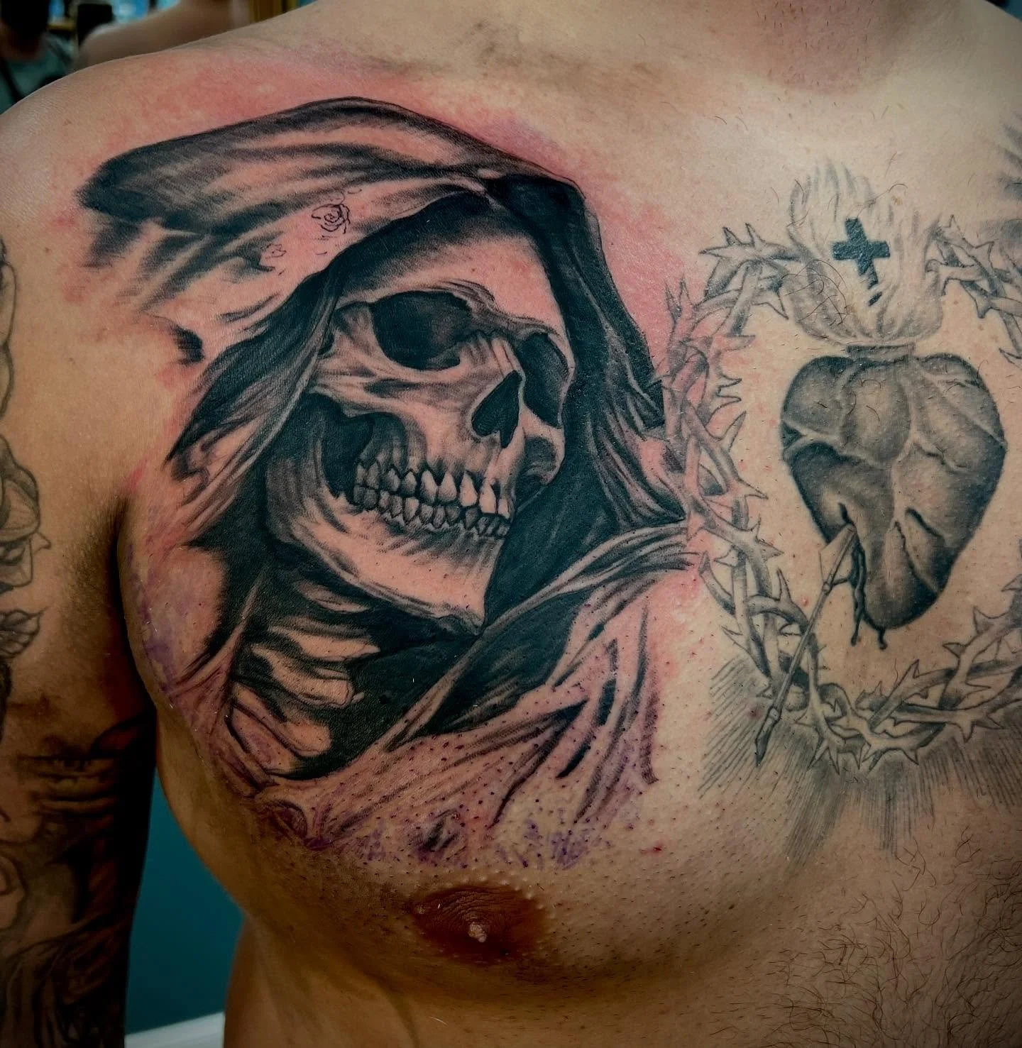 Chipping away on this chest piece.
#graditudetattoosupplyllc #ttsbodybalm #byjim #fiveoneseventattoojeannette