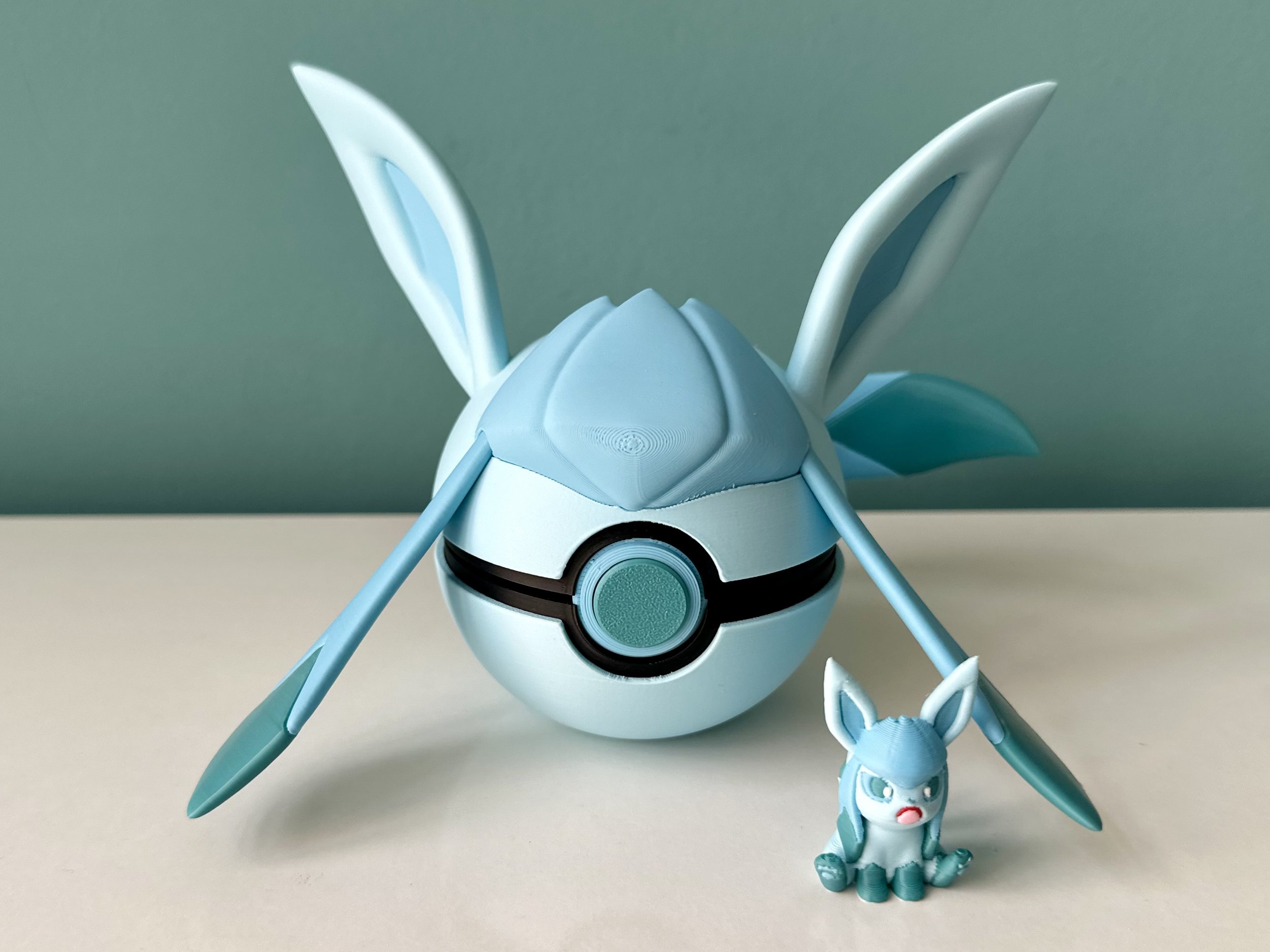 #0471 Glaceon Ball