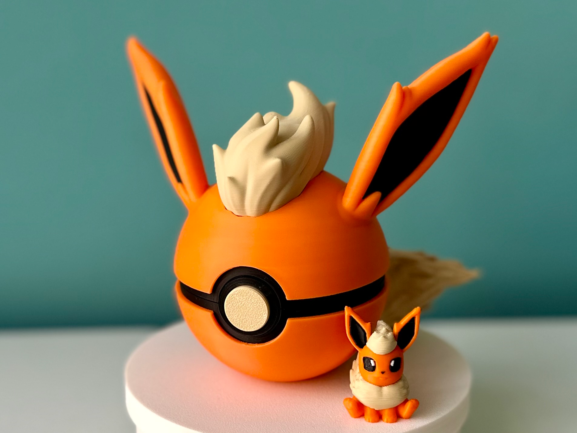 #0136 Flareon Ball