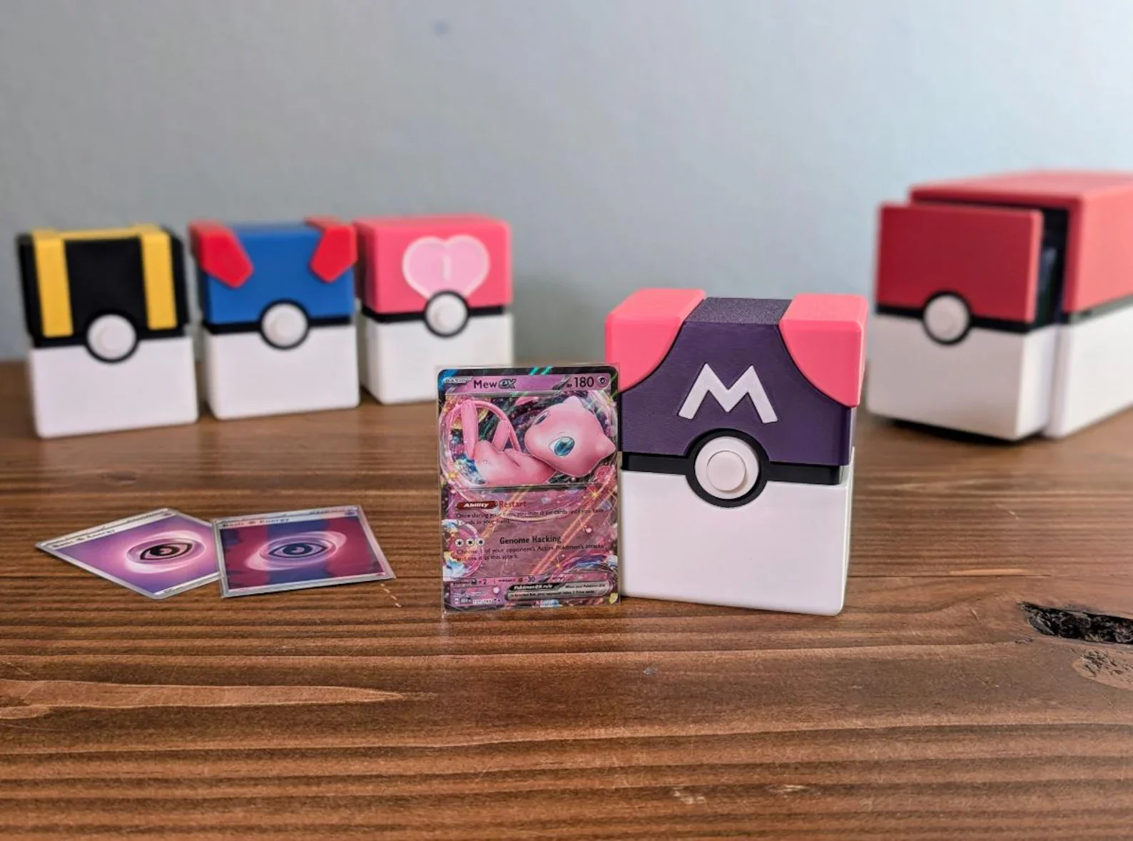 Gen 1 Ball Inspired Clip-Closure Deck Storage Box