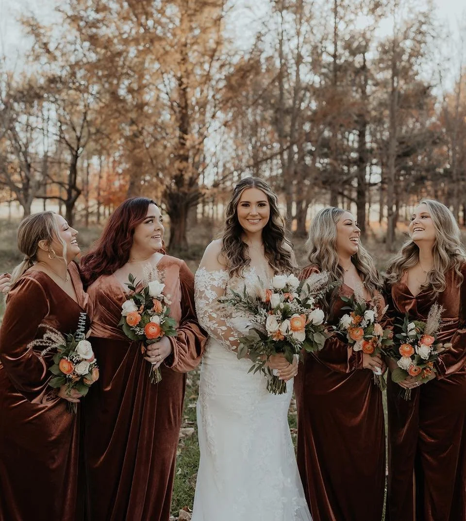 A masterclass in fall style 🍁🍂

📸: @hunternlangphoto 

#EventVenue #WeddingVenue #Venuelnspiration #SpecialEvents #ElegantVenues #VenueGoals #WeddingDreams #RusticWeddingVenue #LuxuryWeddings #WeddingPlanning #SaylDo #Bridallnspo #WeddingVibes #Lo
