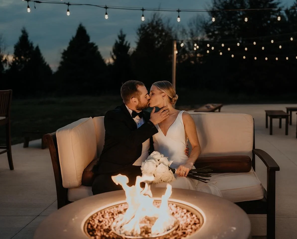 Stepping out of the party for a sweet moment by the fire 💕 Our back patio is the perfect extra space for you and your guests to spread out and relax &mdash; fill out an inquiry form on our website and schedule a visit today!

📸: @hunternlangphoto 
