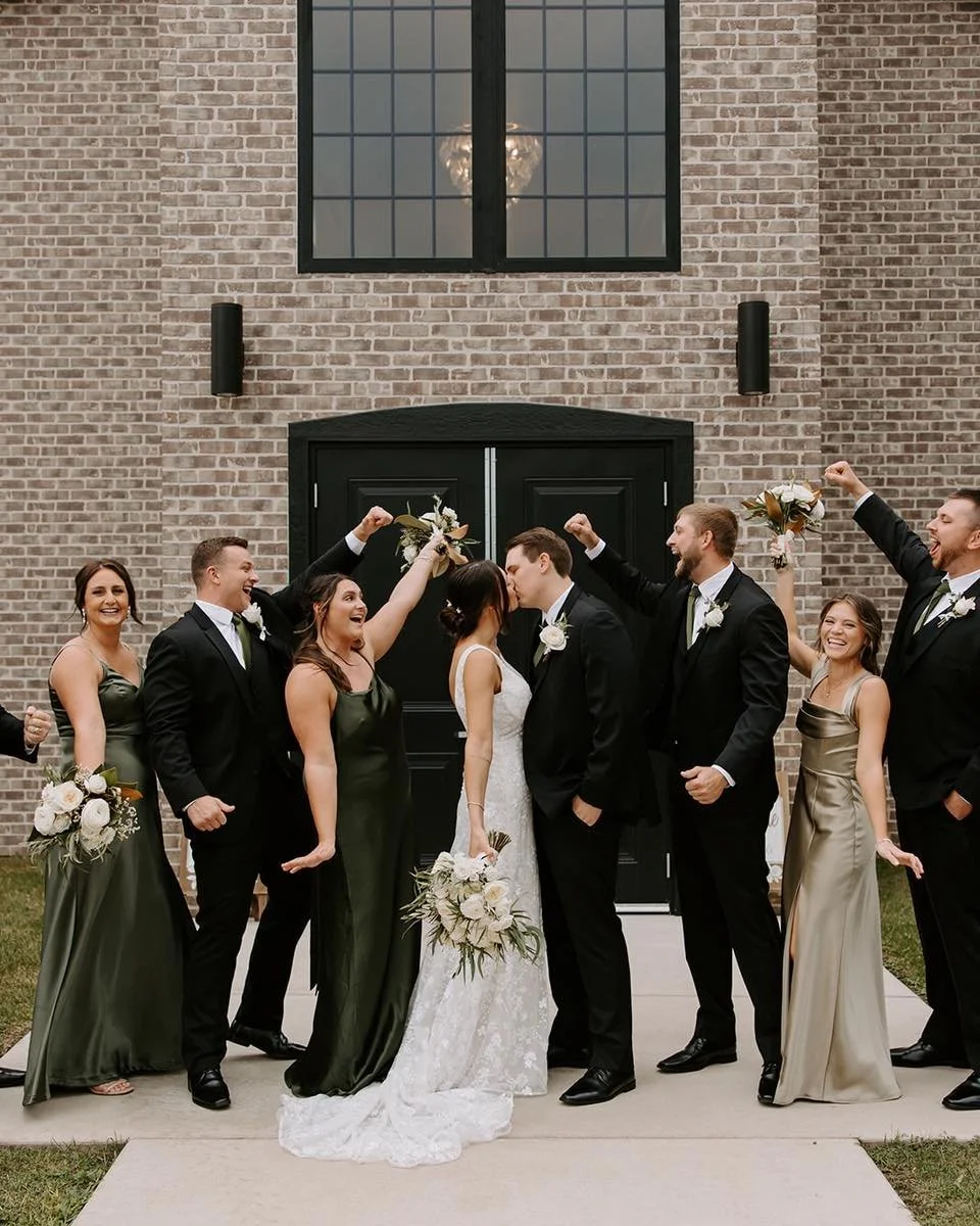 Looking back on the sweetest year for the Hesed House Venue yet&mdash; thank you to all our couples &amp; guests, here&rsquo;s to 2026 🥂✨

📸: @amanda_miller1 

#EventVenue #WeddingVenue #Venuelnspiration #SpecialEvents #ElegantVenues #VenueGoals #W